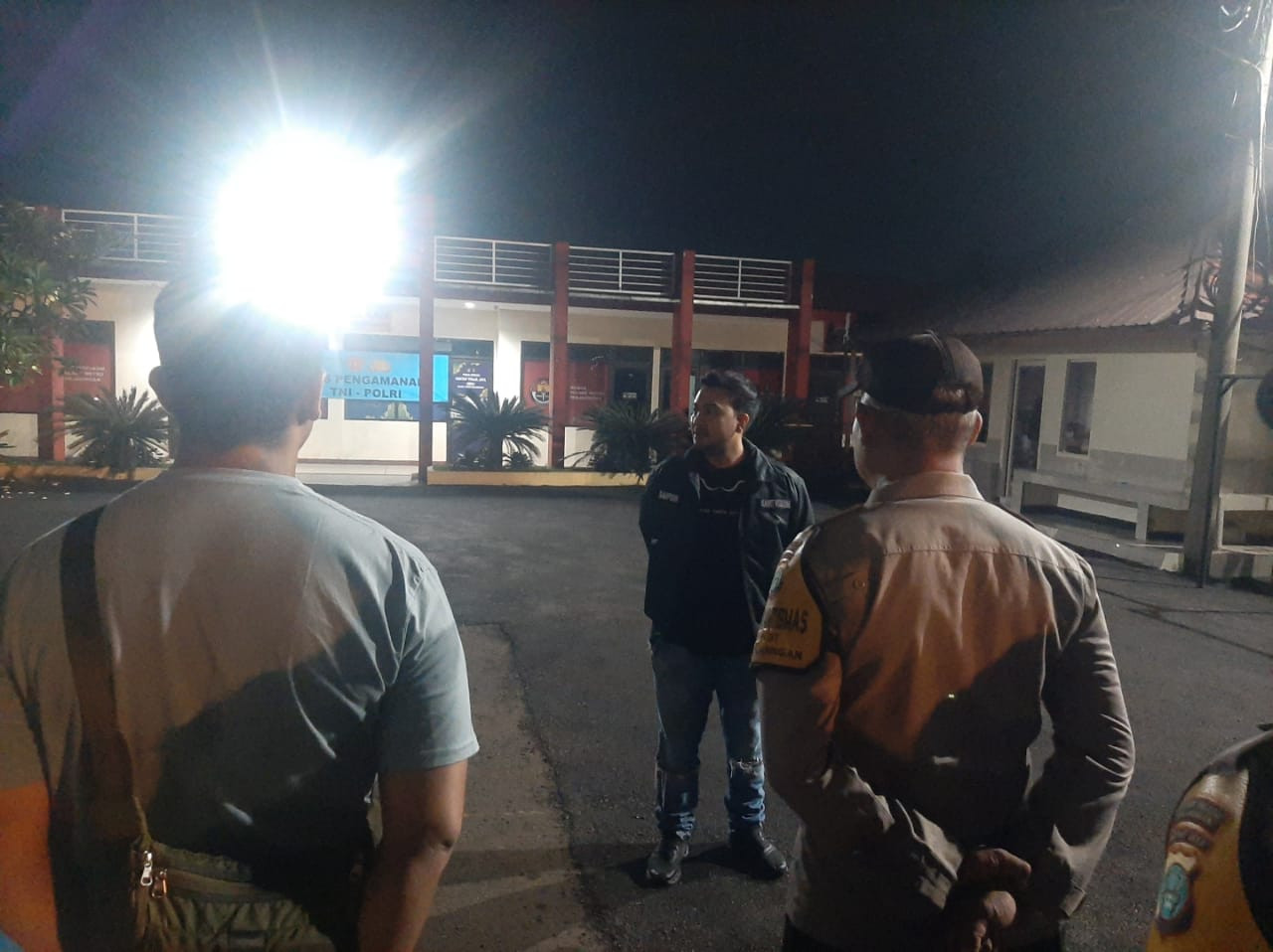 Jaga Jakarta, Jaga Lingkungan: Polsek Metro Penjaringan Gelar Apel KRYD Antisipasi Tawuran dan Kejahatan Jalanan