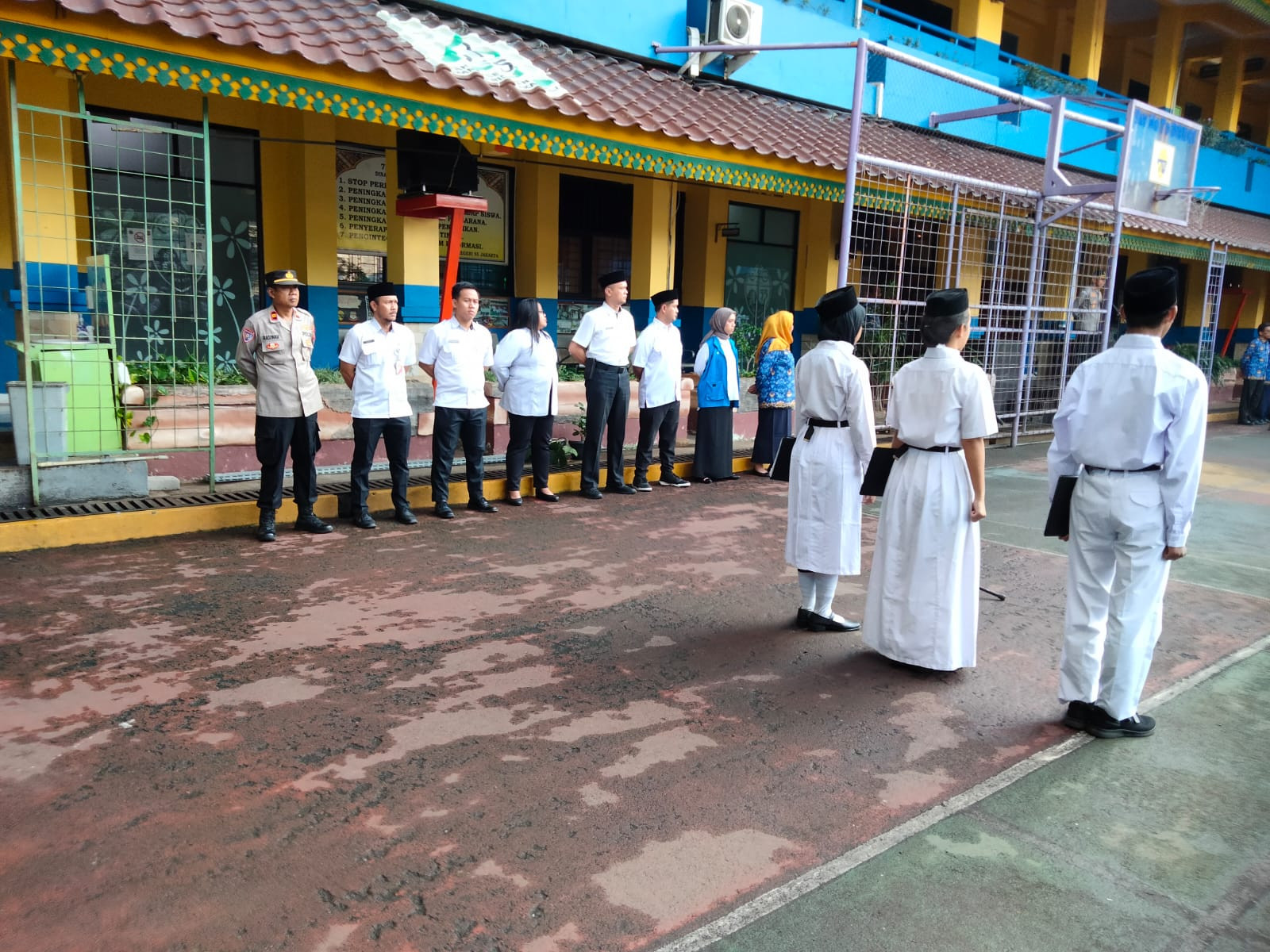 Hari Kesaktian Pancasila, Kapolsek Pancoran Ajak Pelajar SMA 55 Jaga Persatuan Bangsa