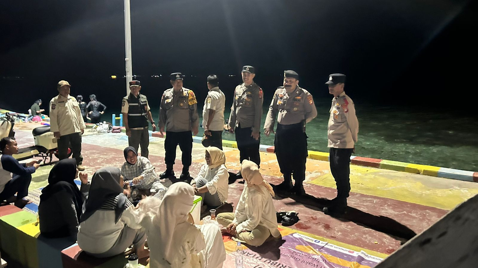Patroli Malam Ops Ketupat Jaya 2026, Polres Kepulauan Seribu Amankan Rumah Warga dan Kawasan Wisata, Imbau Hubungi 110 Saat Darurat