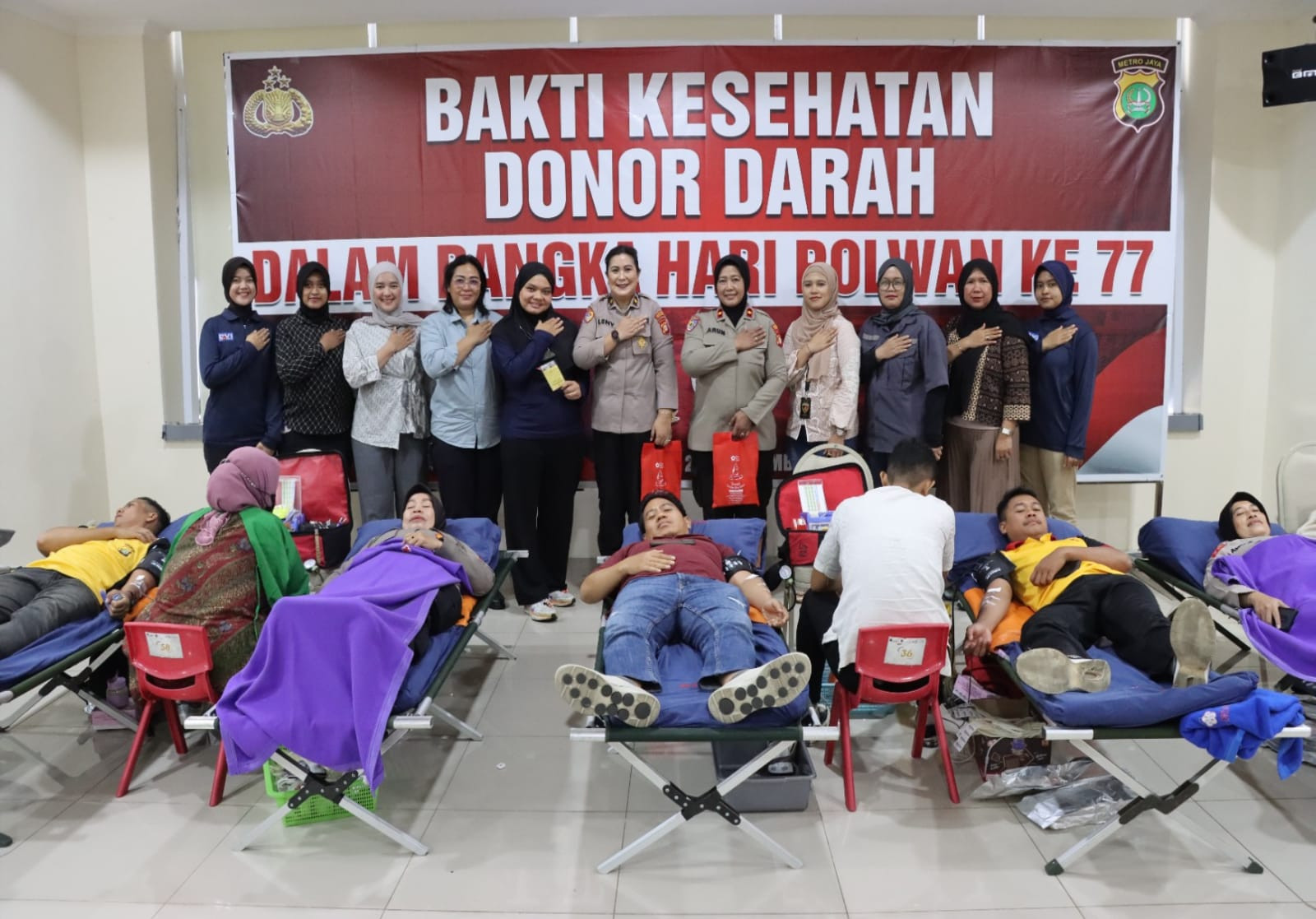 Polres Metro Jakarta Barat Gelar Donor Darah Sambut Hari Jadi Polwan ke-77