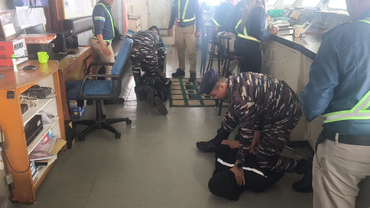 Lanal Sabang dan PT. ASDP Gelar Latihan Penanggulangan Pembajakan Diatas Kapal KMP. BRR