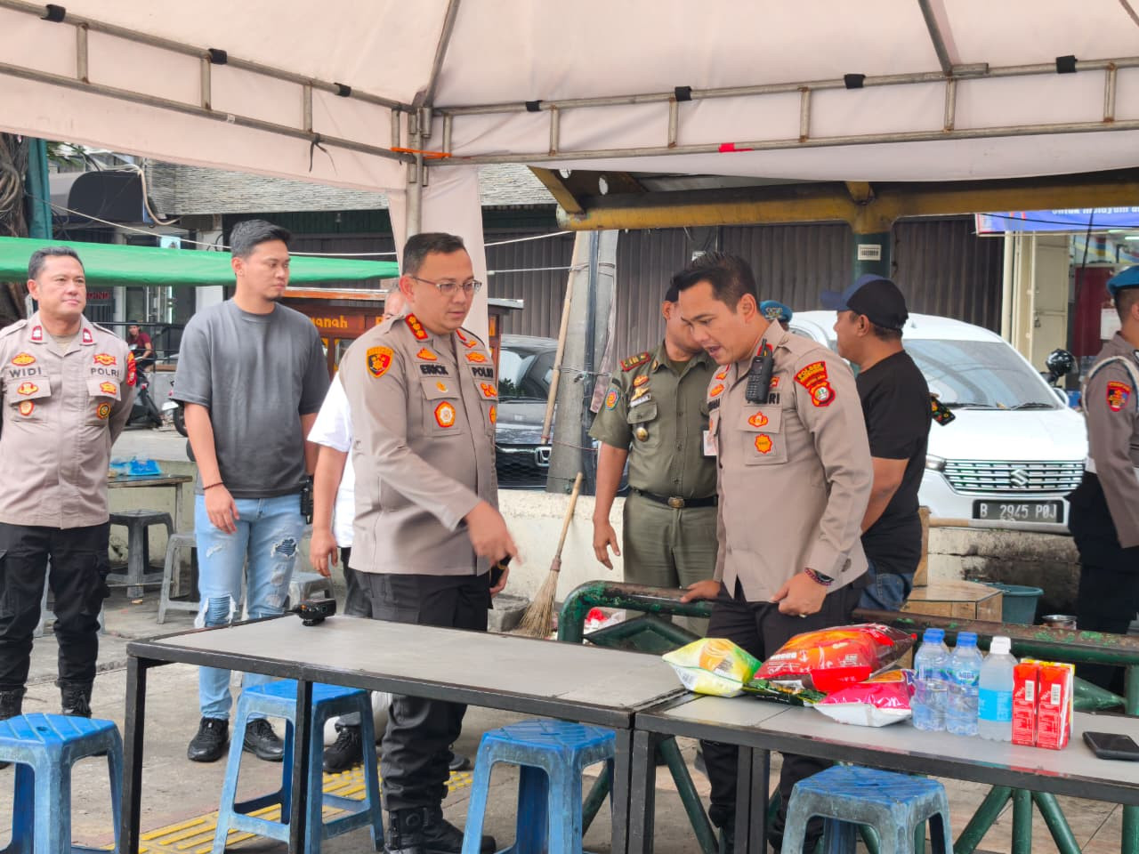 Kapolres Metro Jakarta Utara Tinjau Penyekatan di Pademangan, Antisipasi Pergerakan Anarko dan Pelajar Menuju Jakarta Pusat