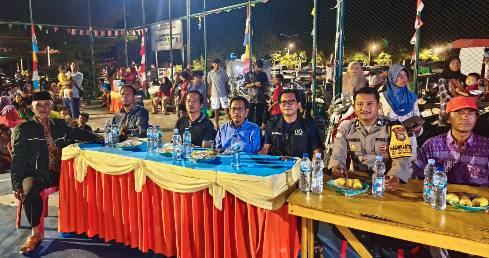 Bhabinkamtibmas Pulau Tidung Hadiri Panggung Seni HUT ke-80 RI di RW 04