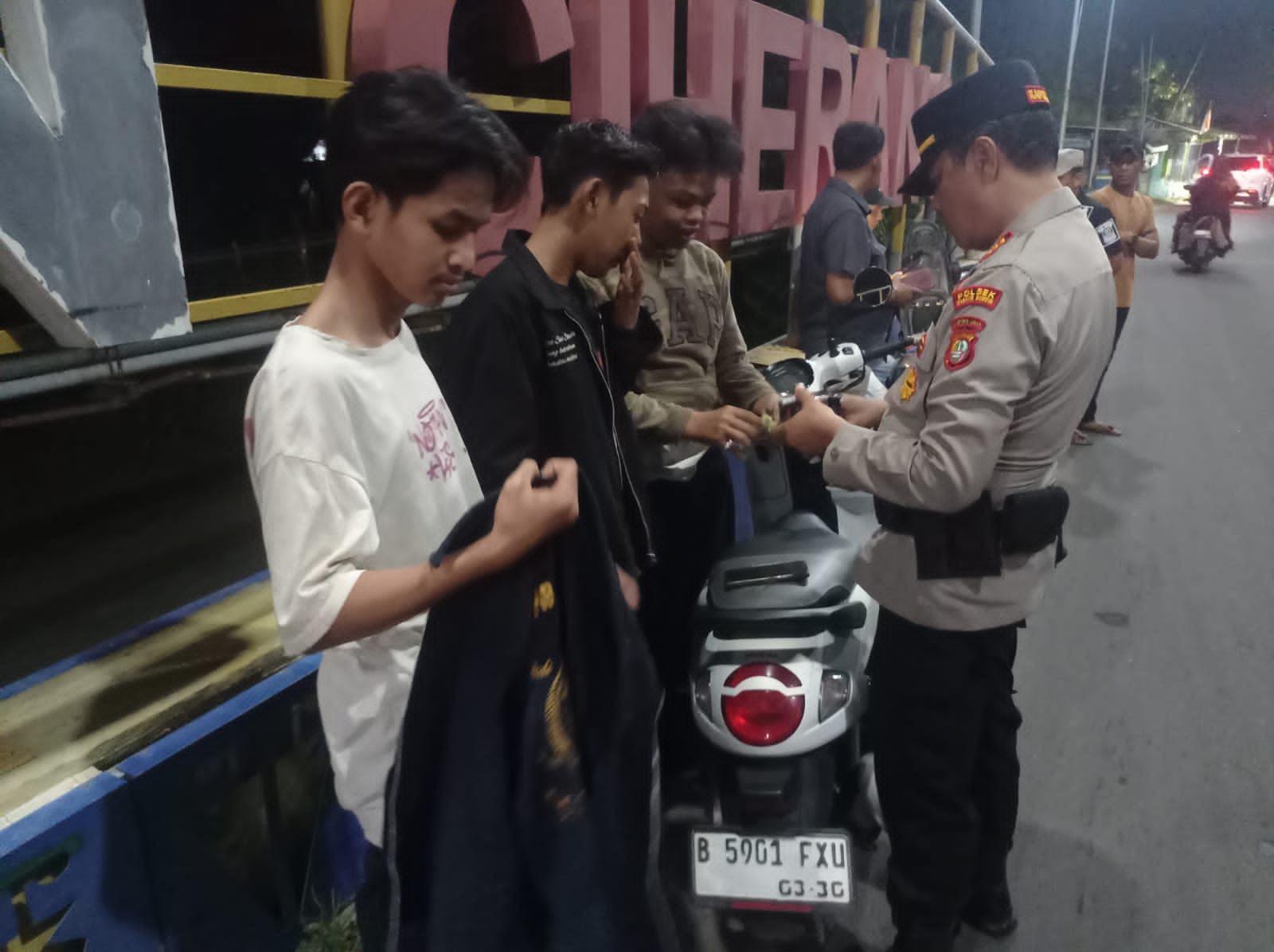 Polsek Cabangbungin Gencarkan Operasi Kejahatan Jalanan antisipasi Guntibmas di wilayah hukum Polsek Cabangbungin Polres Metro Bekasi