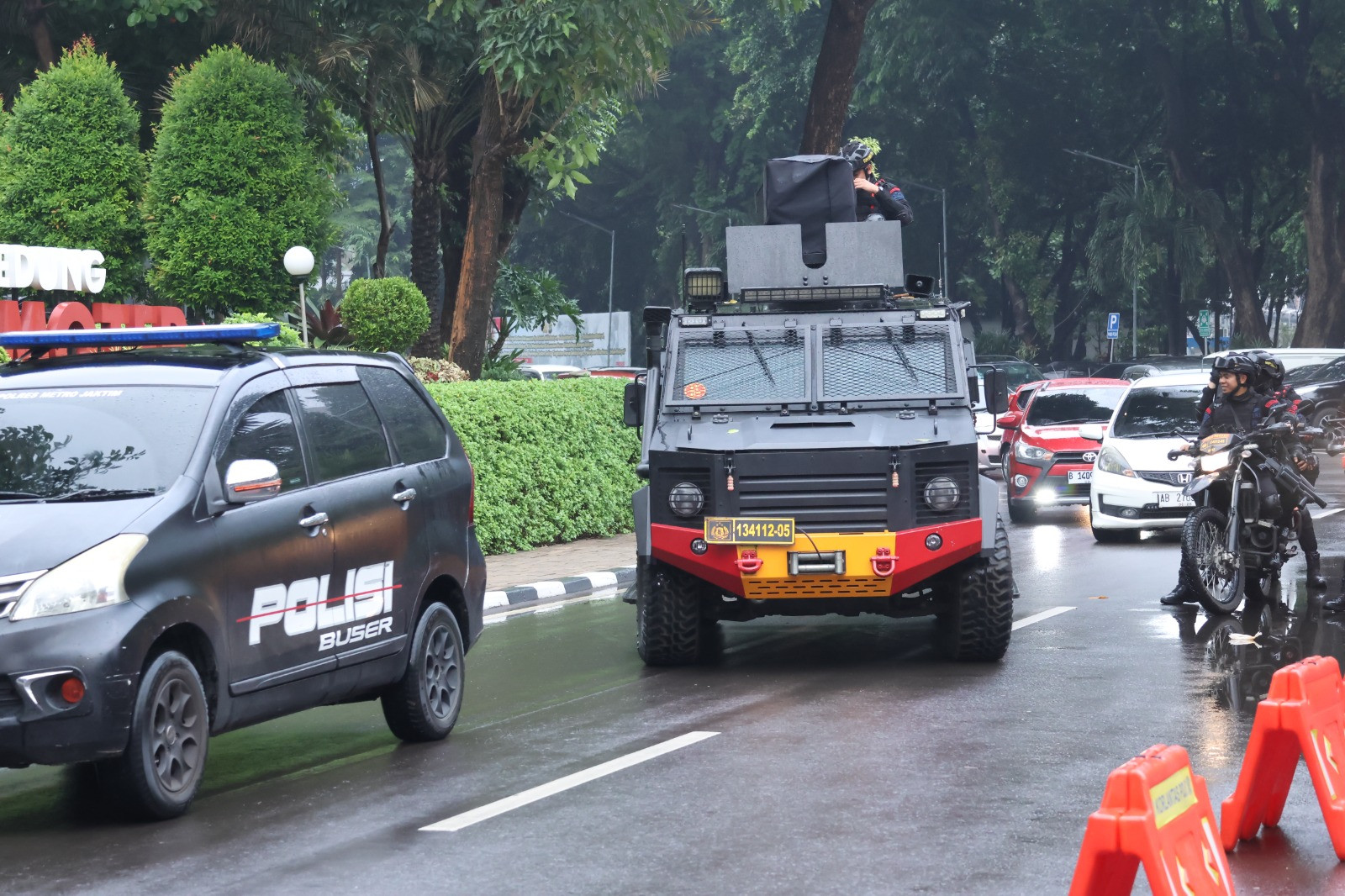Hadapi Titik Rawan, Polda Metro Jaya Sore Ini Kerahkan 256 Personel untuk Patroli