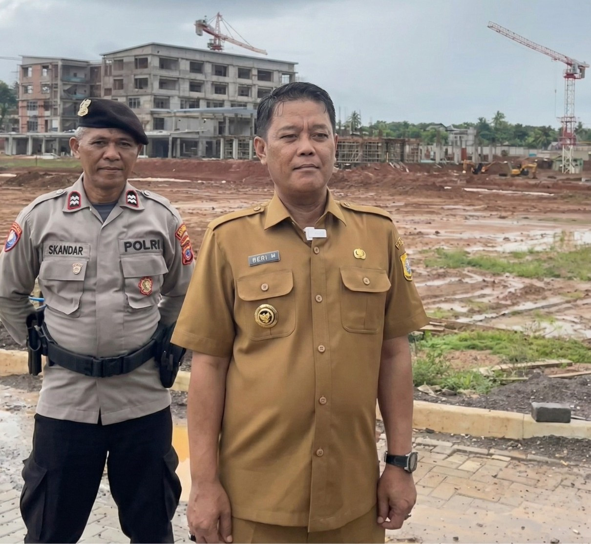 Kepala Desa Cibinong Dukung Pembangunan SMA Kemala Taruna Bhayangkara