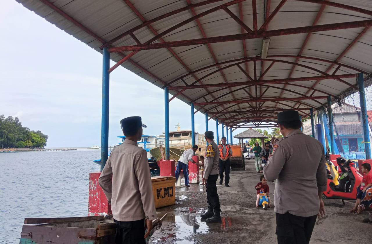 Strong Point Pagi Hari, Polisi Jaga Dermaga dan Sekolah Demi Keamanan Warga Kepulauan Seribu