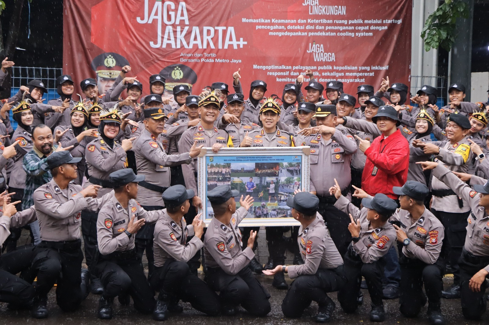 Kapolres Kepulauan Seribu Lepas Bintara Remaja BKO Pengamanan Natal 2025 dan Tahun Baru 2026 dengan Haru dan Suka Cita