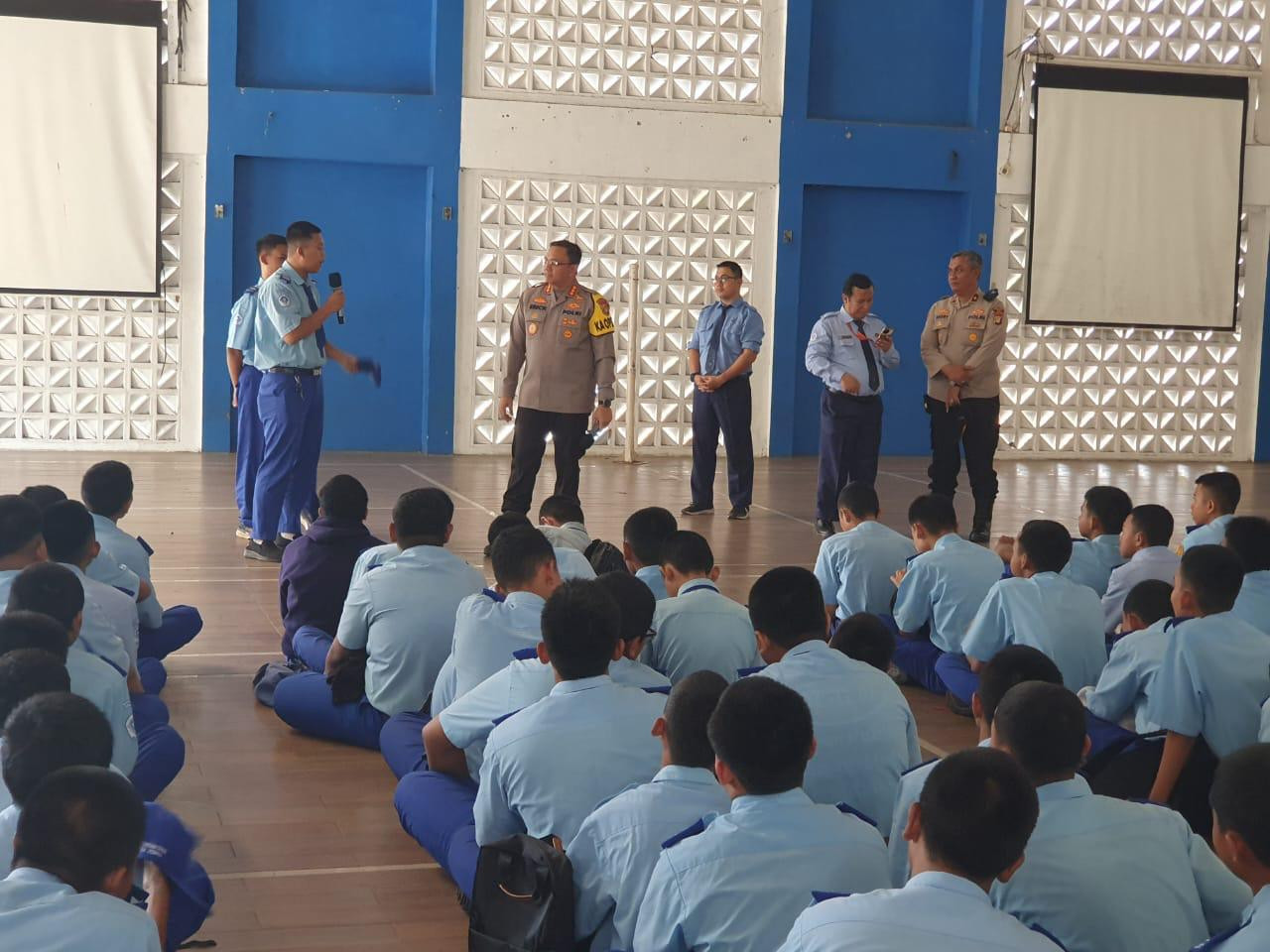 Kapolres Metro Jakarta Utara Gelar Program Police Go To School, Sosialisasikan Antisipasi Tawuran di SMK Perguruan Cikini