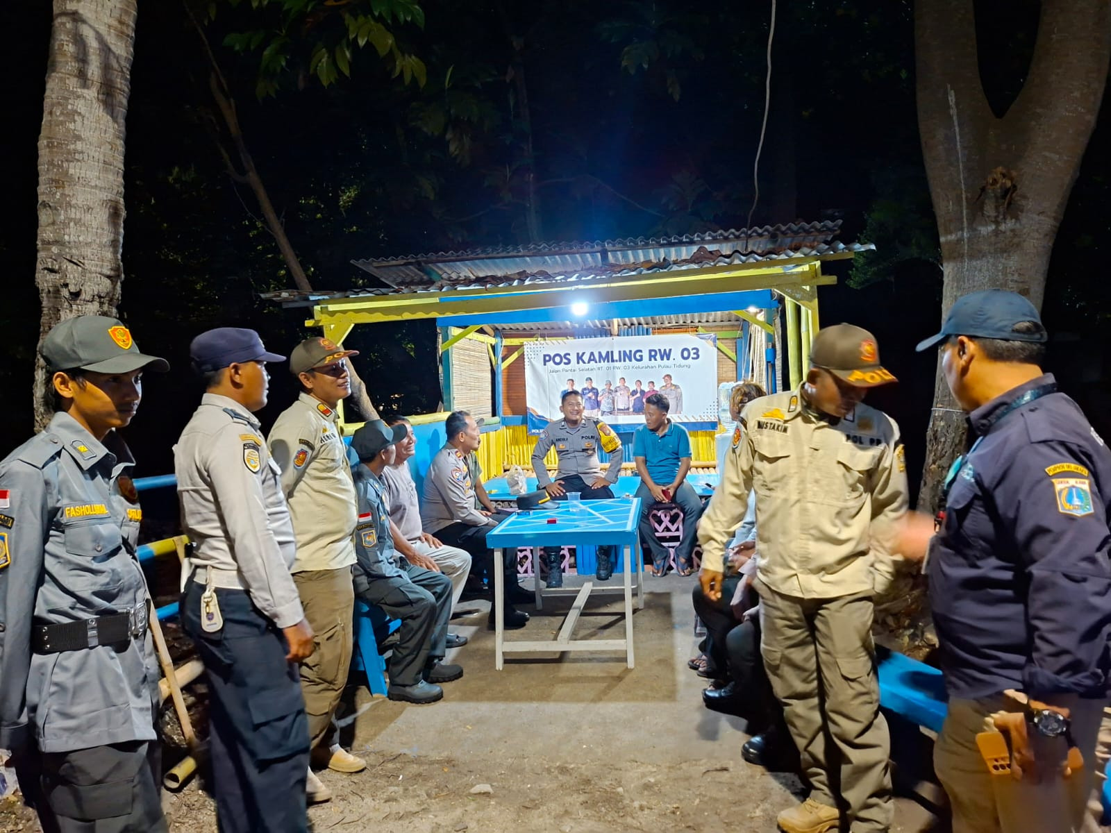 Polsek Kepulauan Seribu Selatan Tingkatkan Keamanan Lingkungan Lewat Pemantauan Pos Kamling