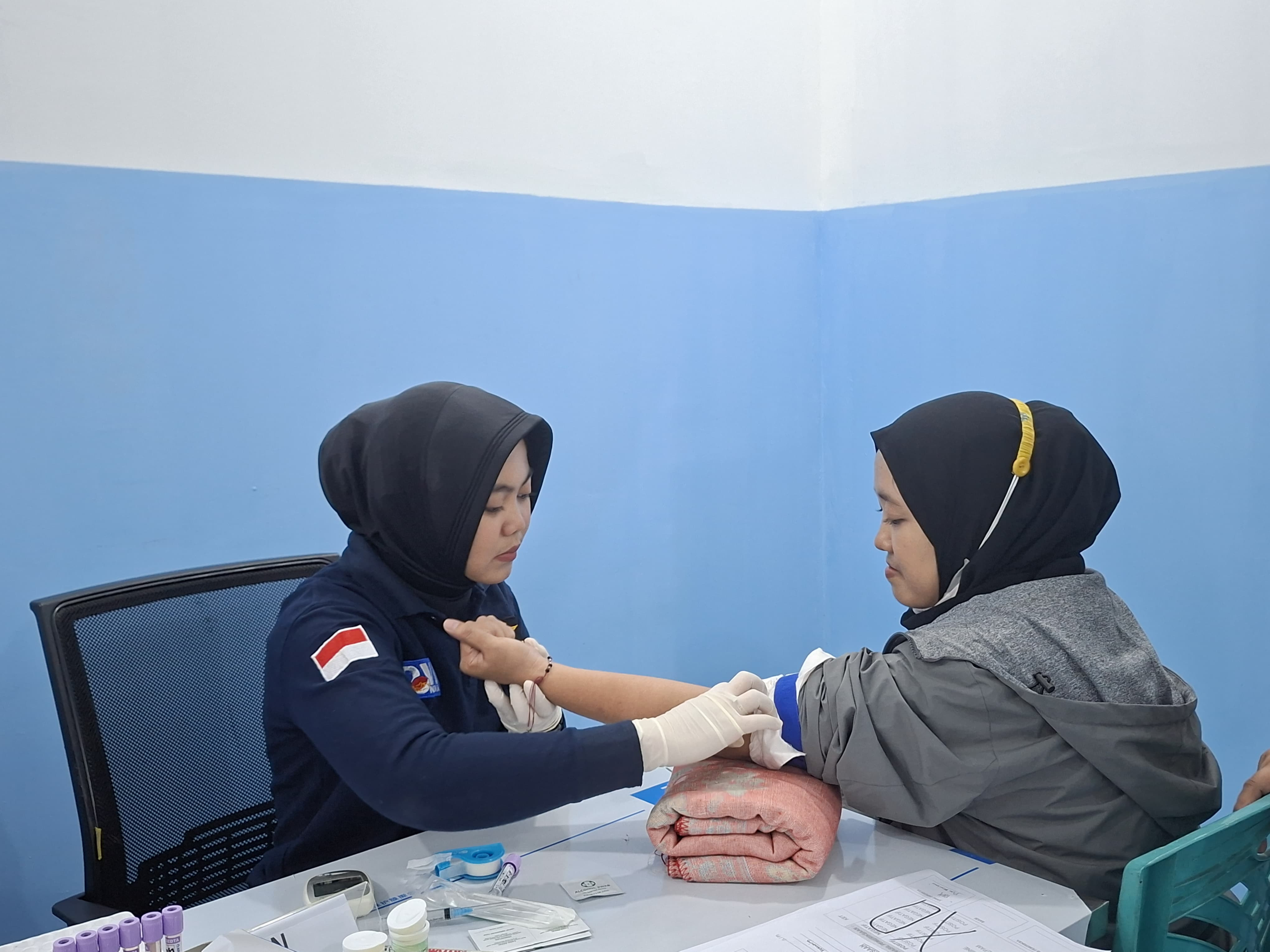 Polres Kepulauan Seribu Cek Kesehatan 38 Calon Relawan SPPG di Tapos Depok