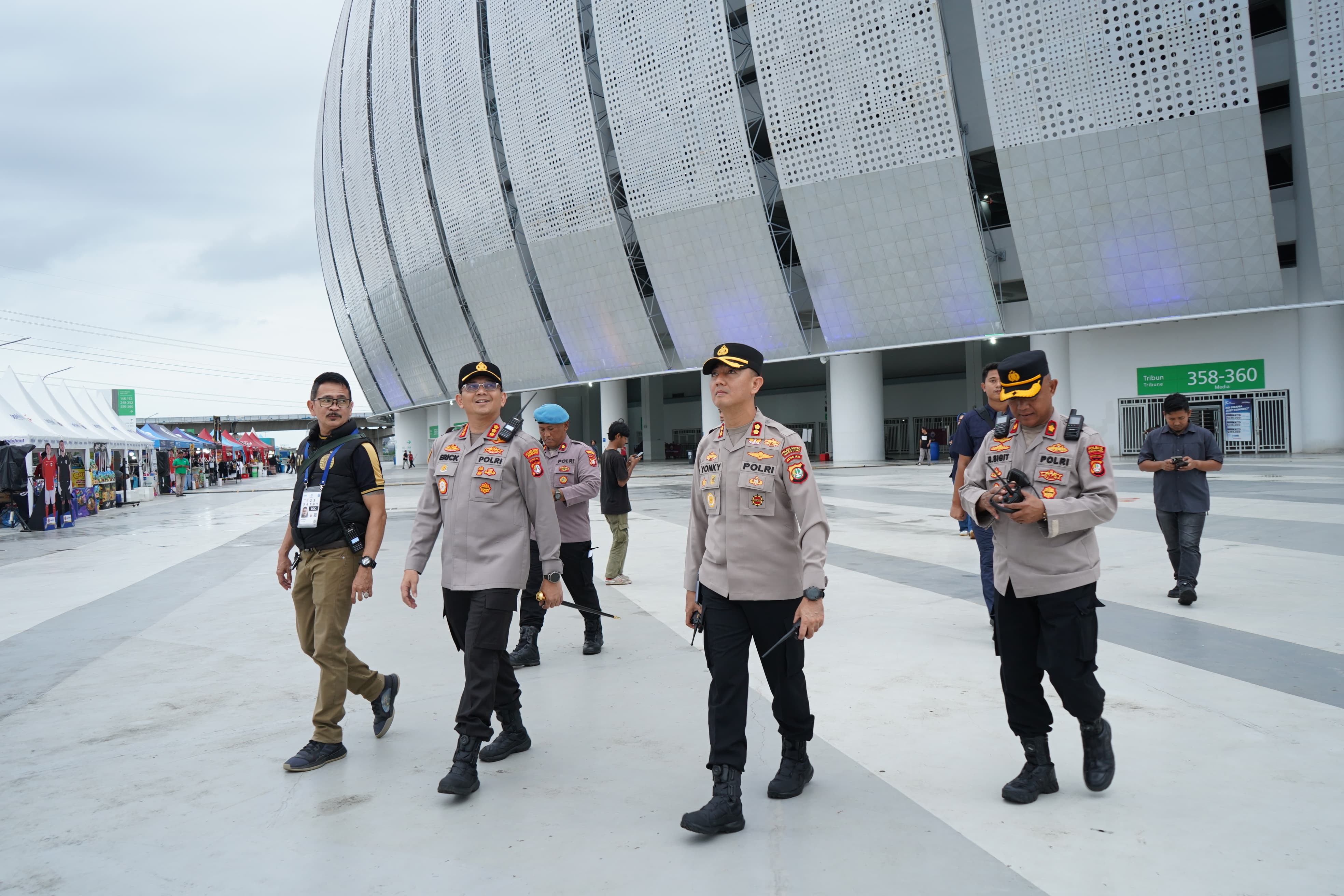 Pengamanan Ketat Laga Persija vs PSM di JIS, 1.121 Polisi Disiagakan Jaga Kondusivitas