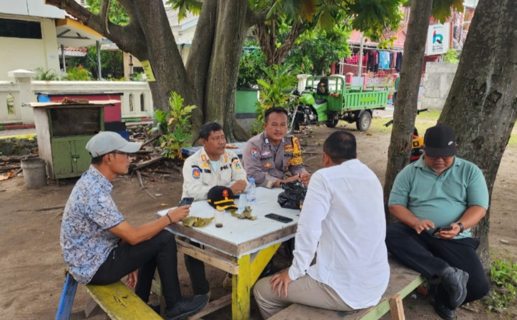 Bhabinkamtibmas Pulau Pramuka Sambangi Toga, Tomas, dan Toda, Ajak Cegah 3C dan Jaga Kamtibmas