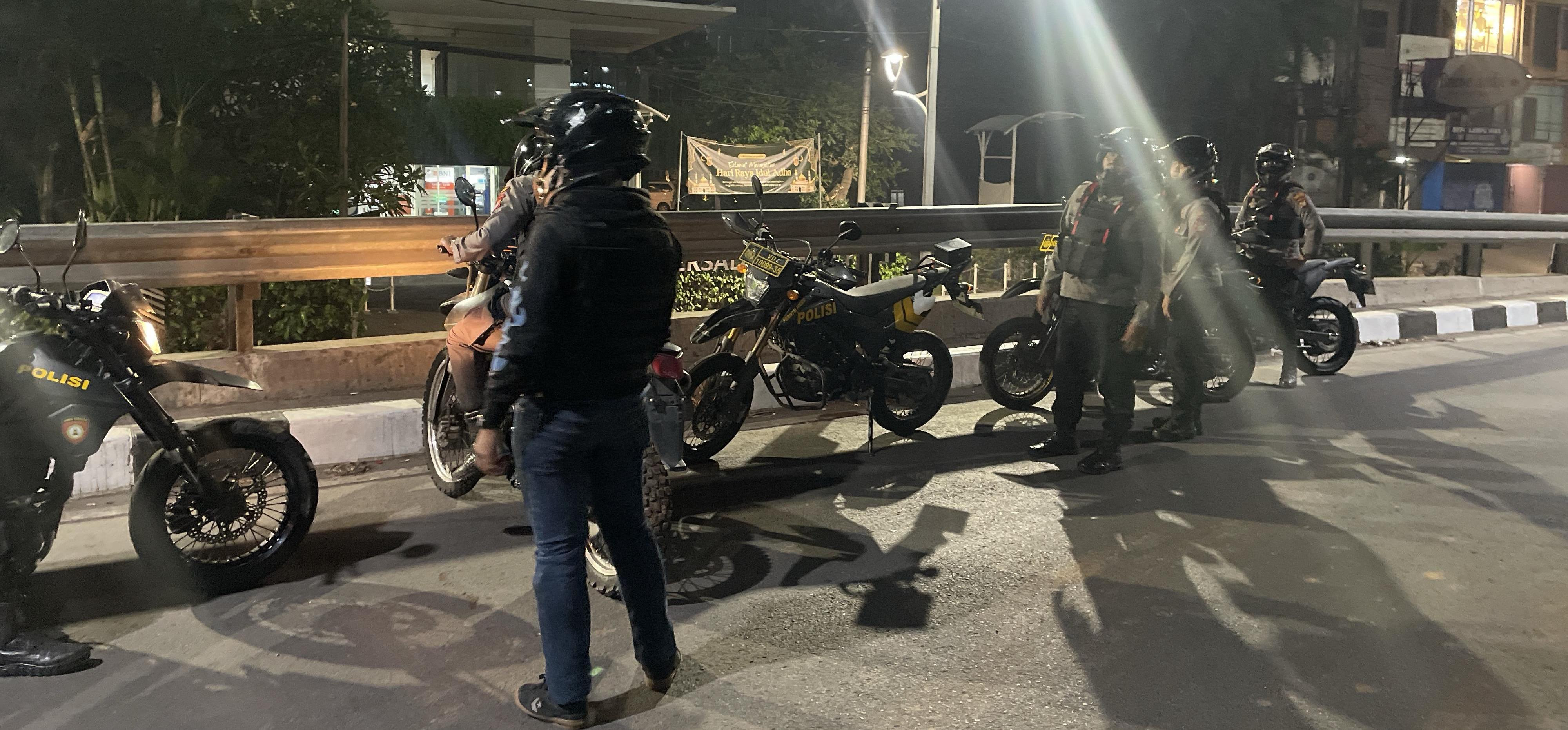 Tim Perintis Presisi Polres Bekasi Kota Patroli Subuh Sisir Koridor Summarecon hingga Harapan Indah