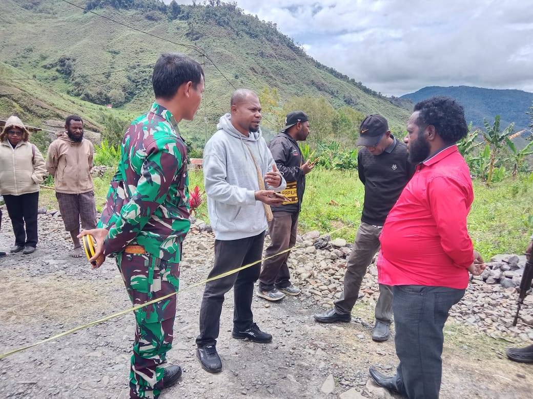 Babinsa Koramil 1714-01/Mulia Mendukung Program Nasional, Percepatan Pembangunan KDKMP