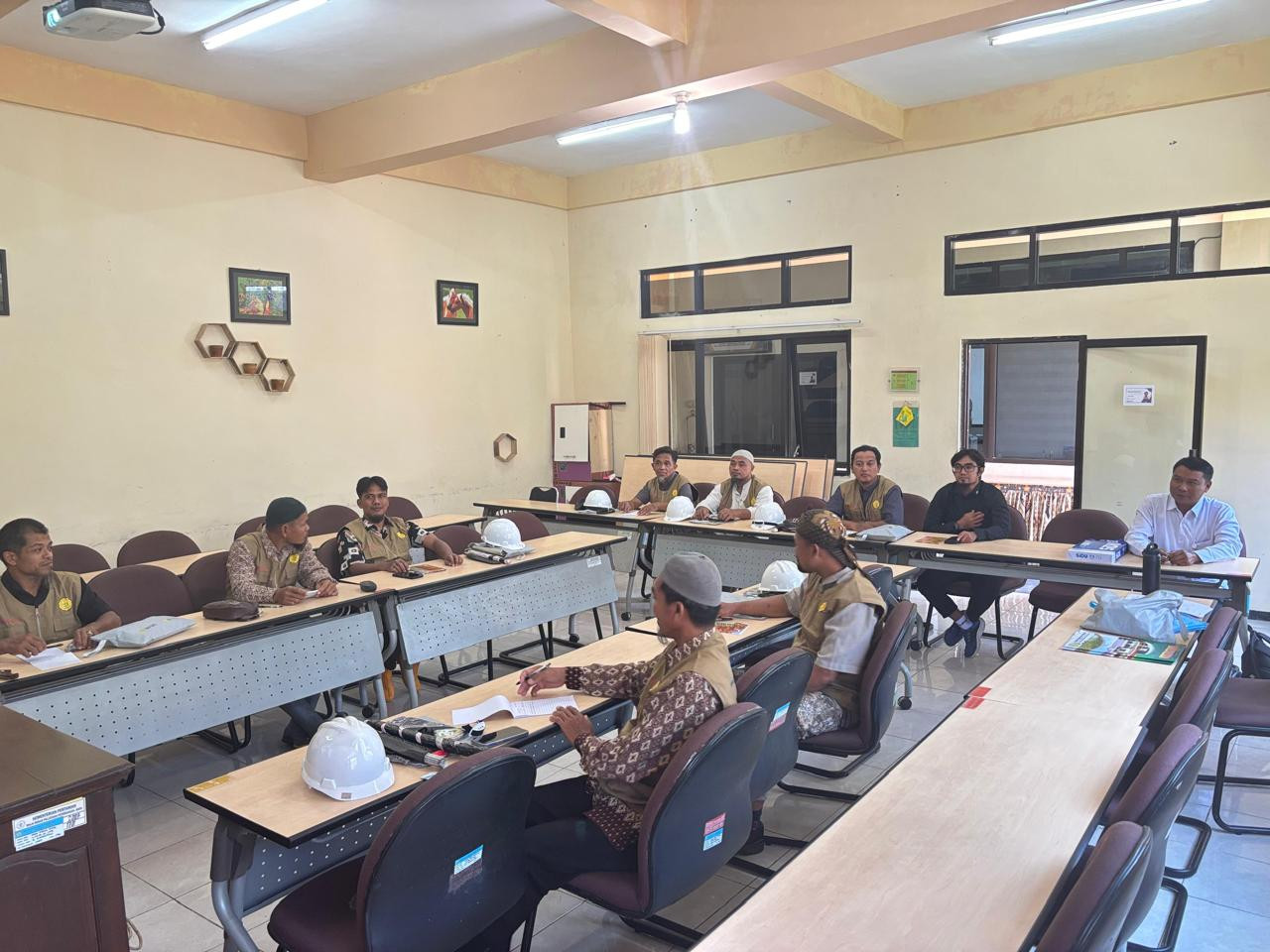 Kolaborasi Densus 88 dan Kementan, Eks Napiter Ikuti Pelatihan Sembelih Halal dan Susu