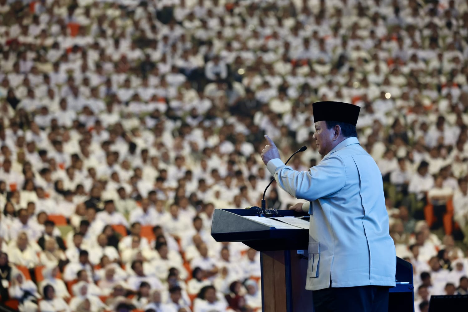 Di Hadapan Belasan Ribu Pelaksana MBG, Prabowo: Kepentingan Rakyat di Atas Semua Kepentingan