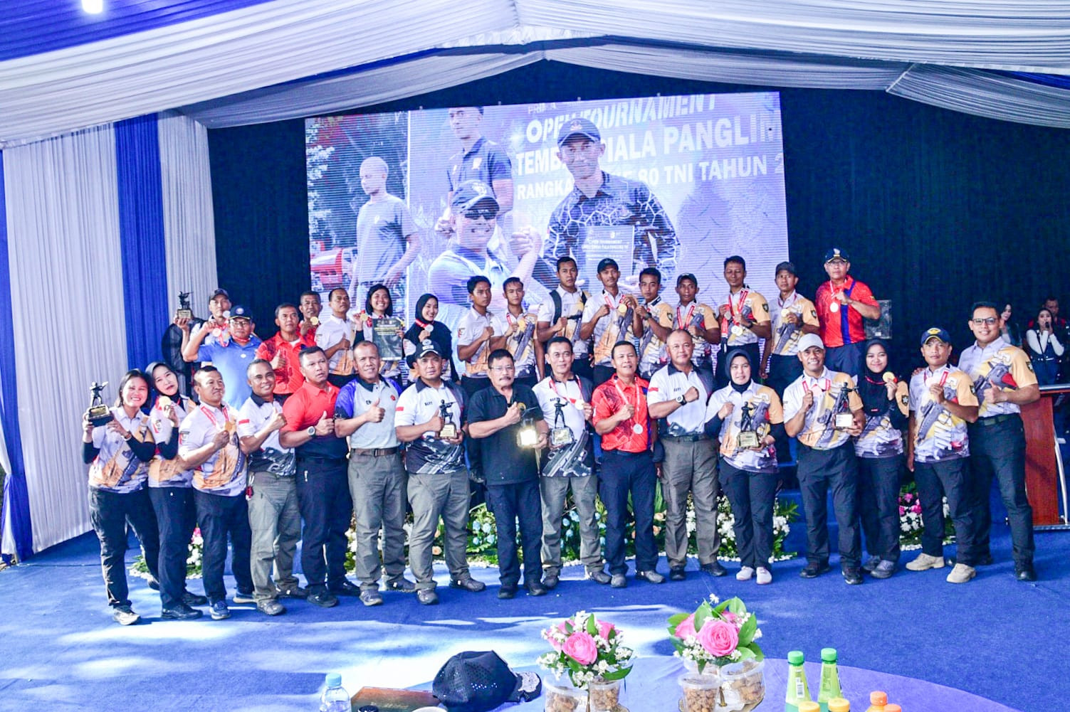 Wadan Kodaeral IX Pimpin Kontingen Tembak TNI AL Raih Prestasi Gemilang di Tournament Menembak Piala Panglima TNI
