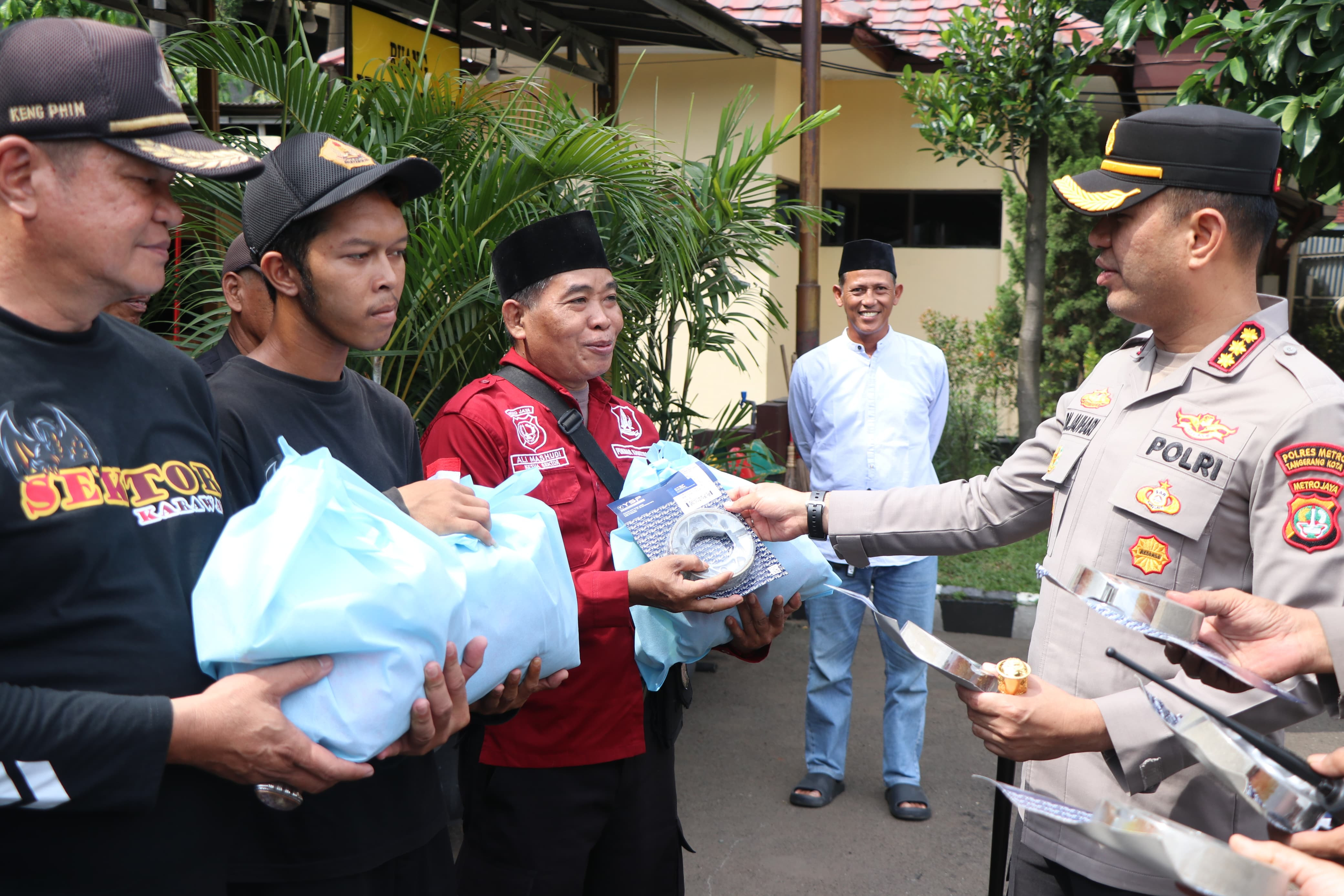 Ngobrol Bareng Warga di Masjid, Kapolres Metro Tangerang Kota Soroti Tawuran Remaja
