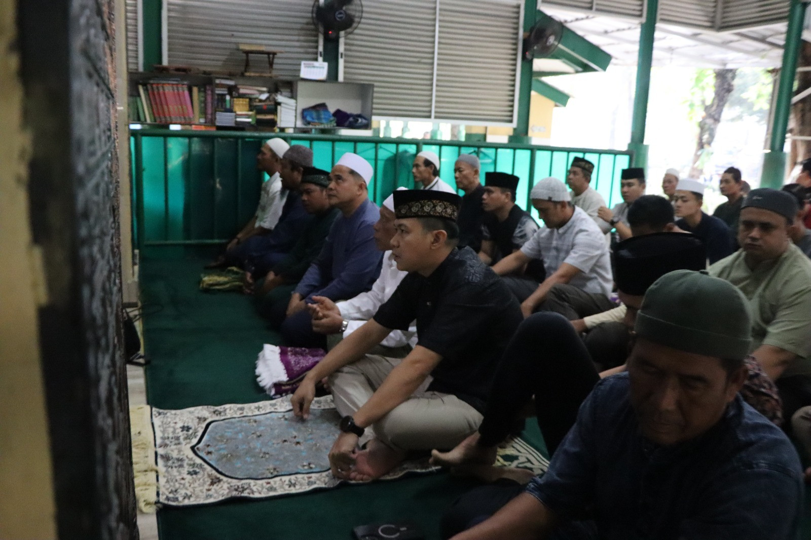 Polres Kepulauan Seribu Gelar Sholat Idul Adha 1447 H dan Salurkan Hewan Kurban untuk Warga Kepulauan