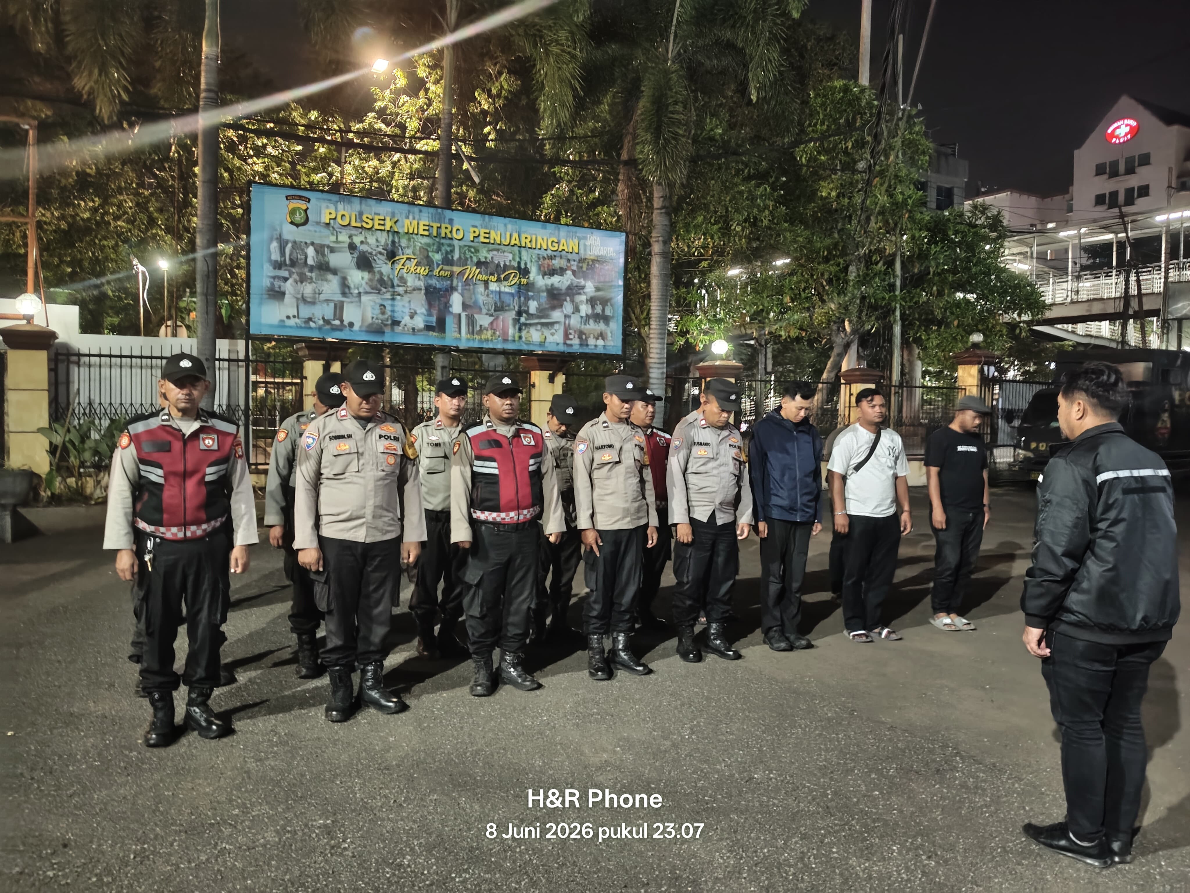 Jaga Jakarta, Jaga Lingkungan Polsek Metro Penjaringan Intensifkan Patroli KRYD, Antisipasi Tawuran dan Kejahatan Jalanan