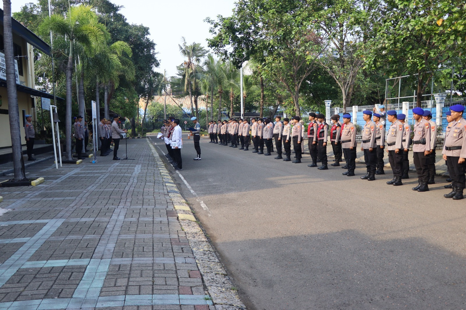 Apel Pagi Polres Kepulauan Seribu, Wakapolres Tekankan Pedomani Direktif Kapolda Metro Jaya
