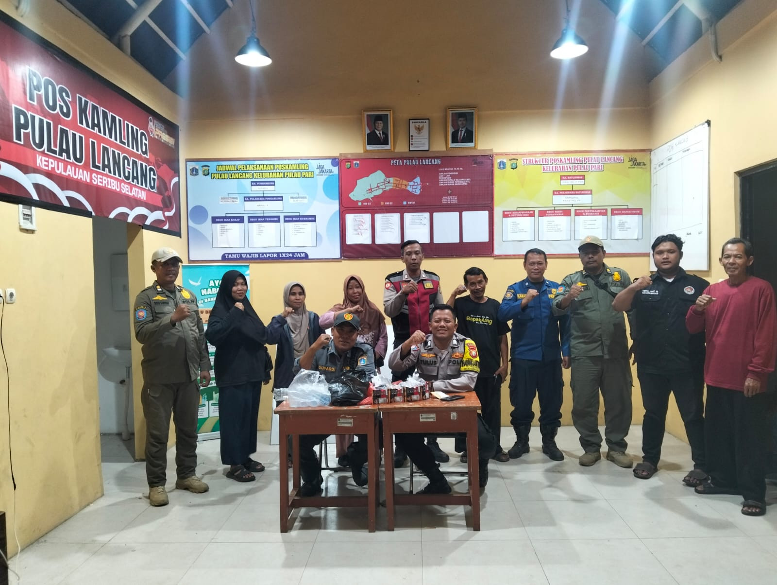 Polsek Jajaran Polres Kepulauan Seribu Gencarkan Siskamling di Pulau-Pulau Penduduk, Kapolres Tekankan Kewaspadaan Cuaca Buruk