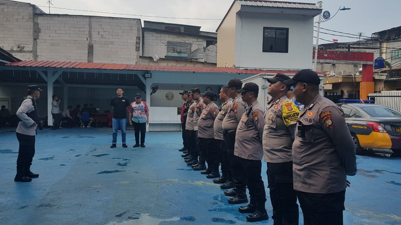 Polisi Gelar Apel Penyekatan Massa di Pademangan, Antisipasi Pergerakan ke Jakarta Pusat
