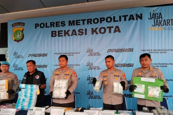 Polres Metro Bekasi Kota Bongkar Peredaran Obat Keras Ilegal, 12.649 Butir Disita