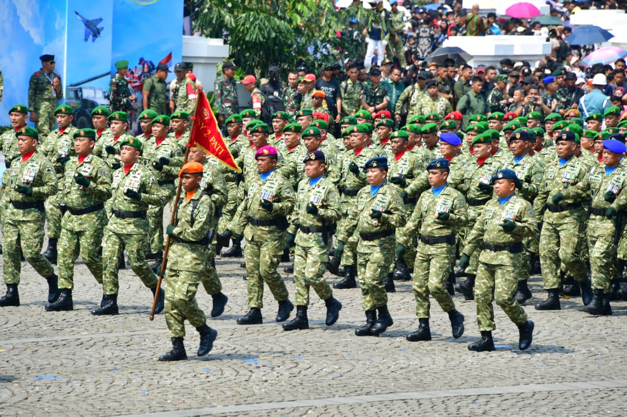 Komandan Kodaeral I Turut Serta Ikuti Upacara Parade dan Defile Peringatan Puncak HUT Ke-80 TNI di Monas