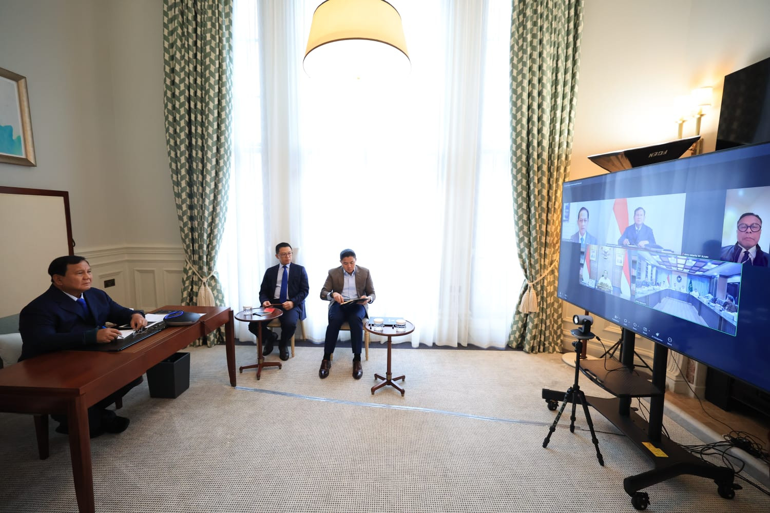 Penertiban Kawasan Hutan Prioritas, Prabowo Gelar Ratas di Sela Lawatan ke London