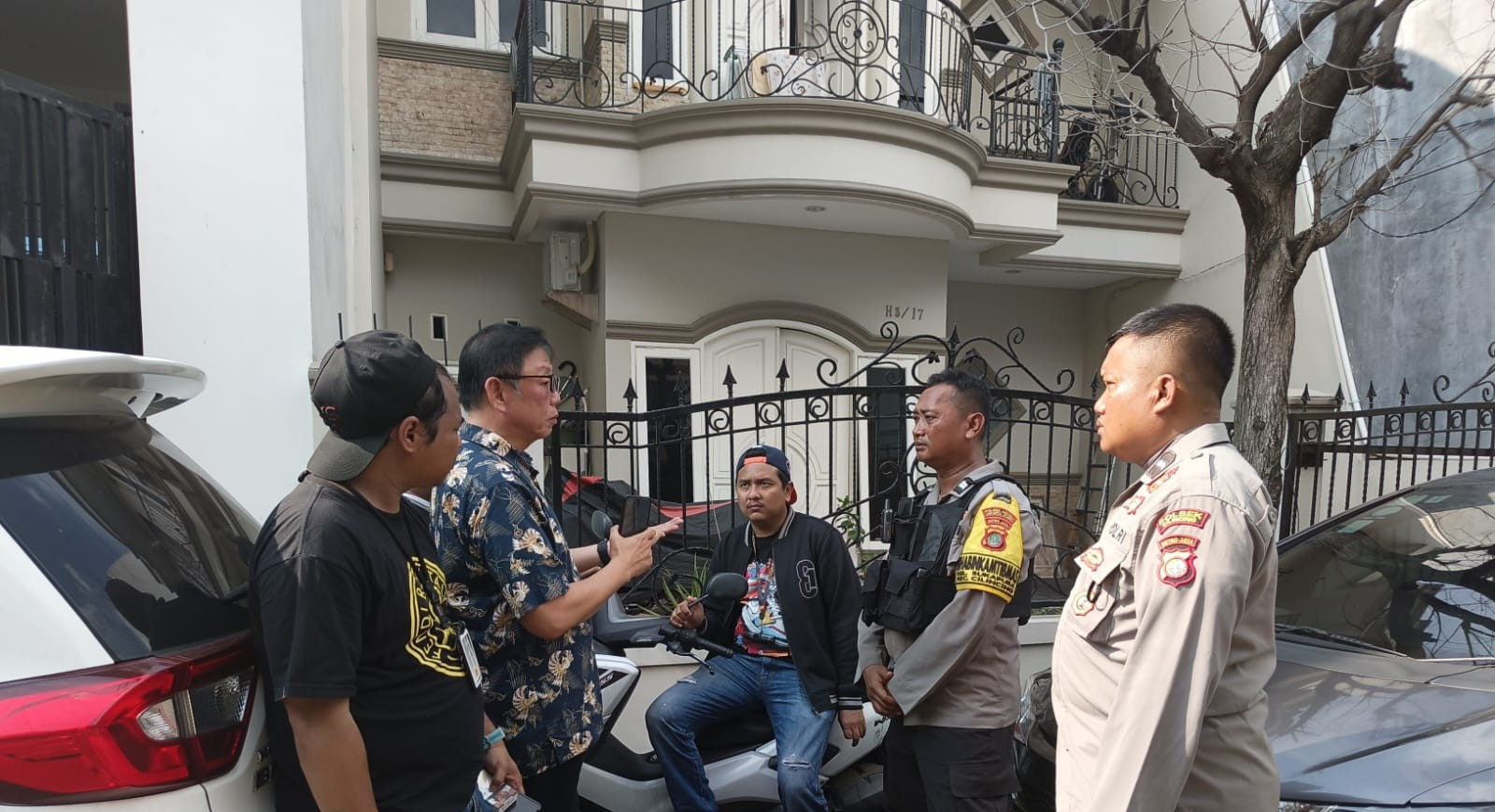 Quick Respon Polsek Cilincing Tindaklanjuti Aduan Warga Melalui 110 Terkait Pengerusakan Pagar Rumah