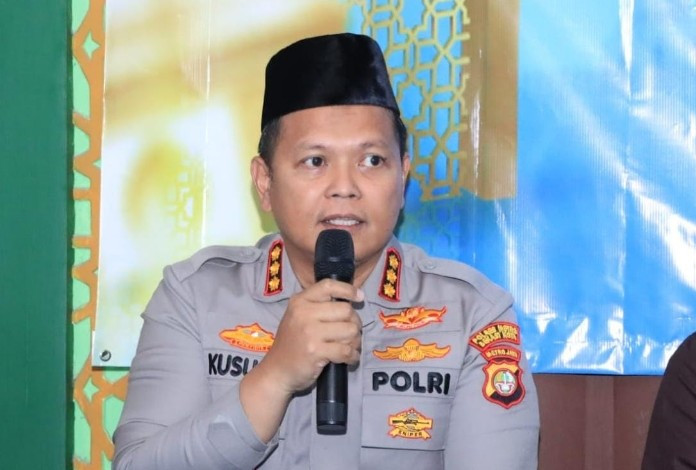 Buka Puasa Bersama dan 'Commander Wish', Kapolres Metro Bekasi Kota Ajak Personel Jaga Kamtibmas Ramadhan dengan Ikhlas