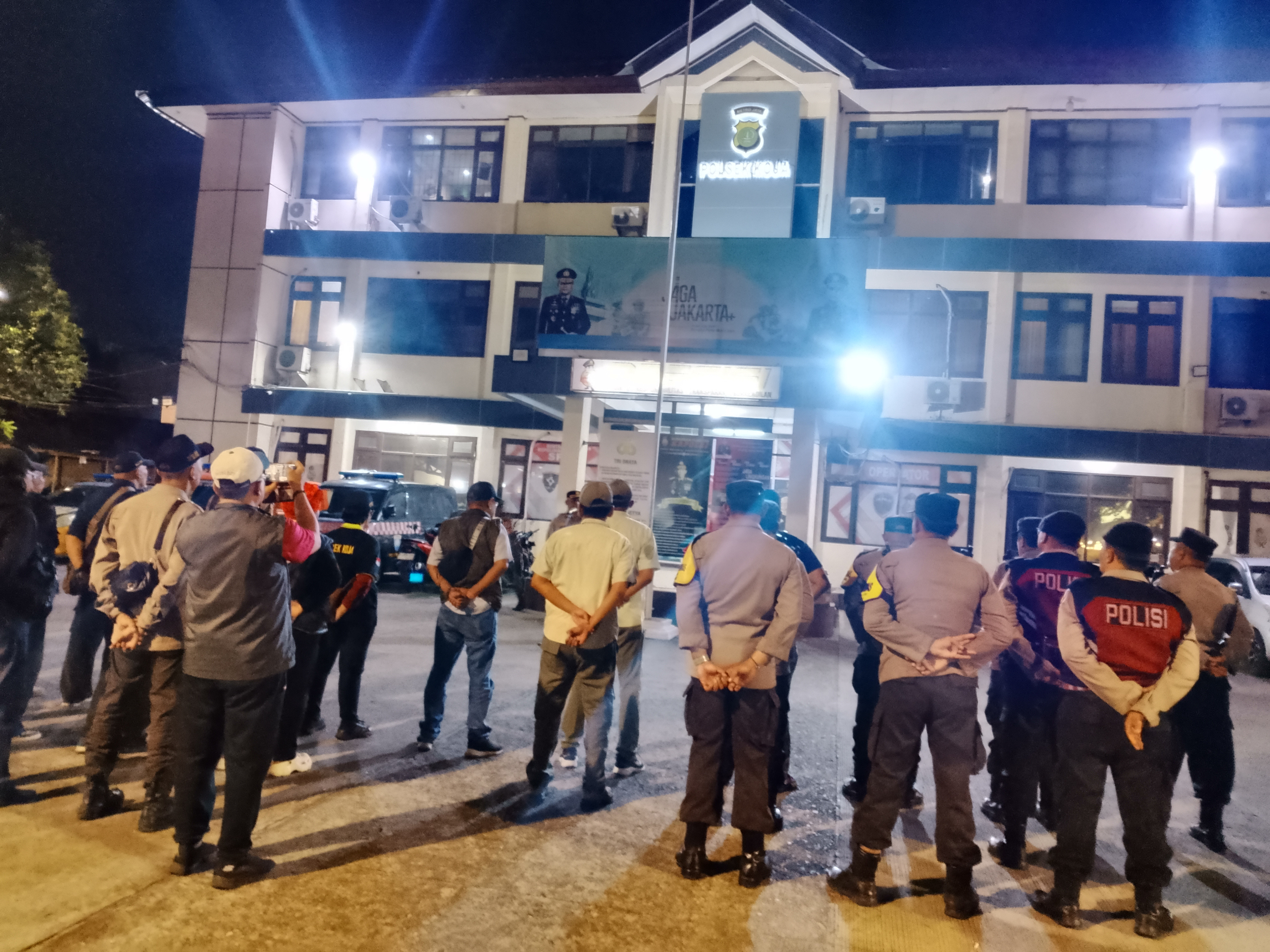 Polsek Koja Gelar Apel KRYD Bersama Tiga Pilar Jaga Jakarta, Antisipasi Gangguan Kamtibmas di Masa Libur Nataru