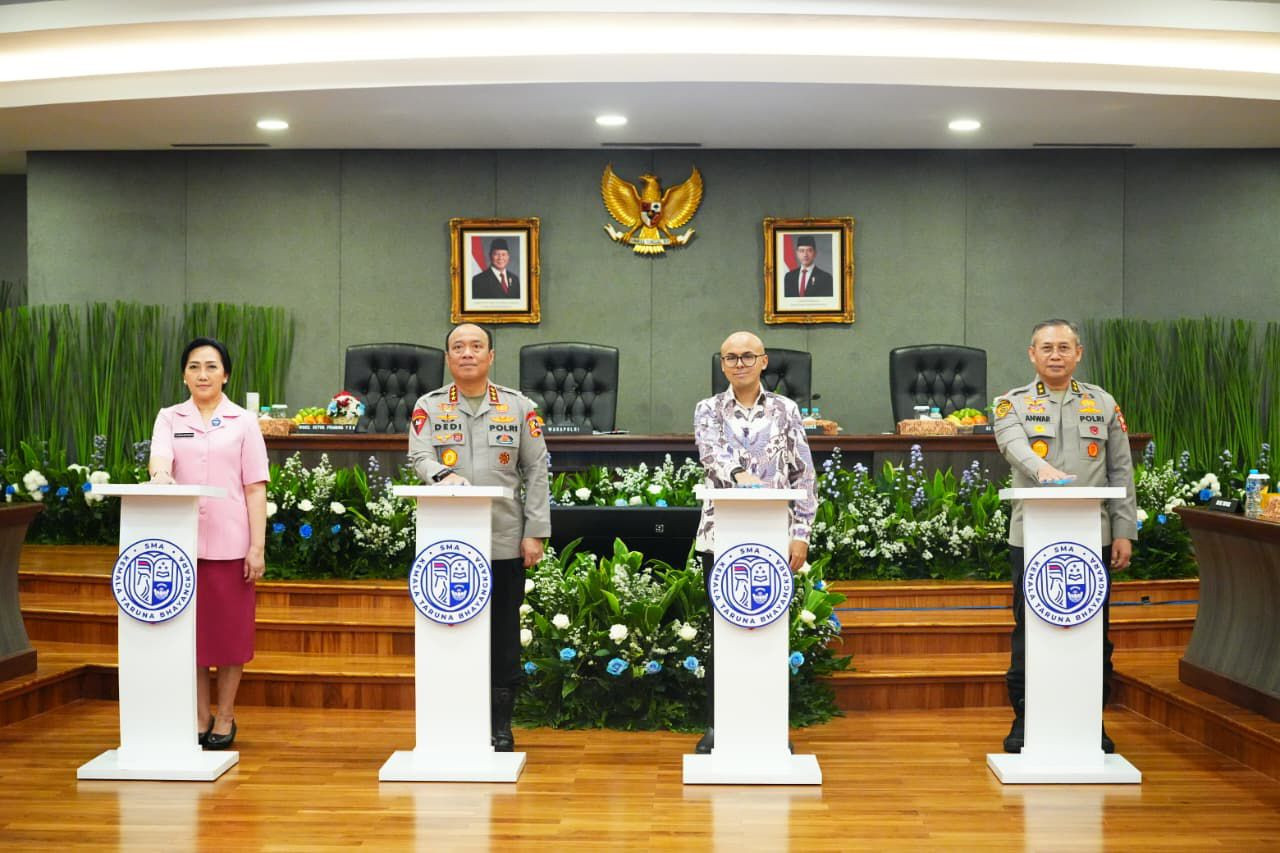 Saatnya Cari dan Sekolahkan Anak-anak Paling Cerdas Indonesia — Kolaborasi Polri dan Akademi Kader Bangsa Wujudkan Arahan Presiden untuk Bangun Sekolah Unggul Gratis bagi Generasi Emas