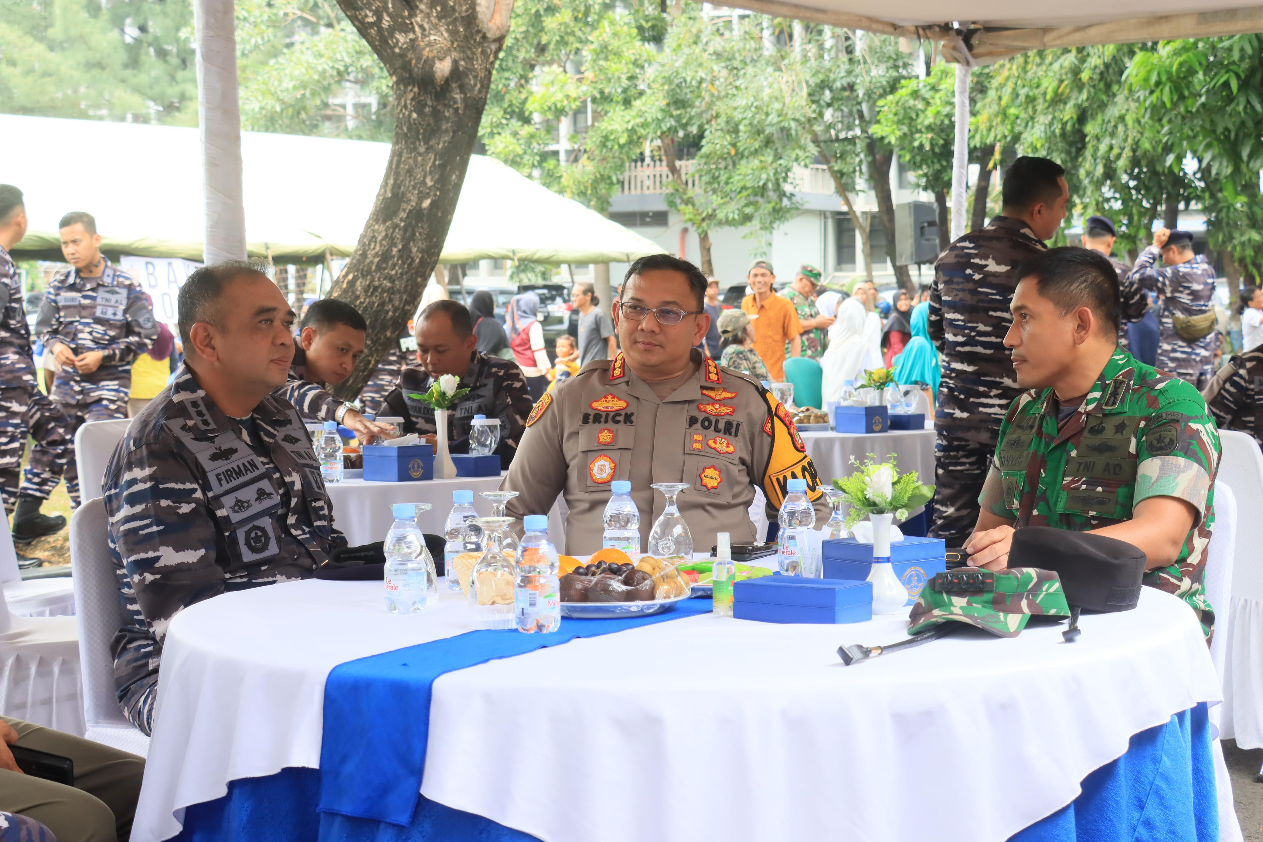 Kapolres Metro Jakarta Utara Hadiri Baksos dan Bakkes HUT ke-80 TNI AL di Ancol