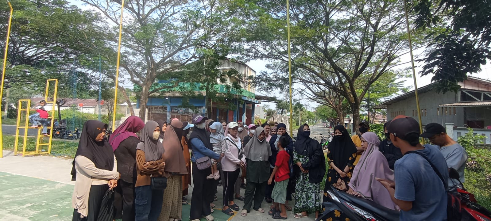 Sekitar 73 Calon Siswa Grand Cikarang Village Belum Tertampung di SDN Jayasampurna, Orang Tua Harapkan Solusi dari Pemkab Bekasi