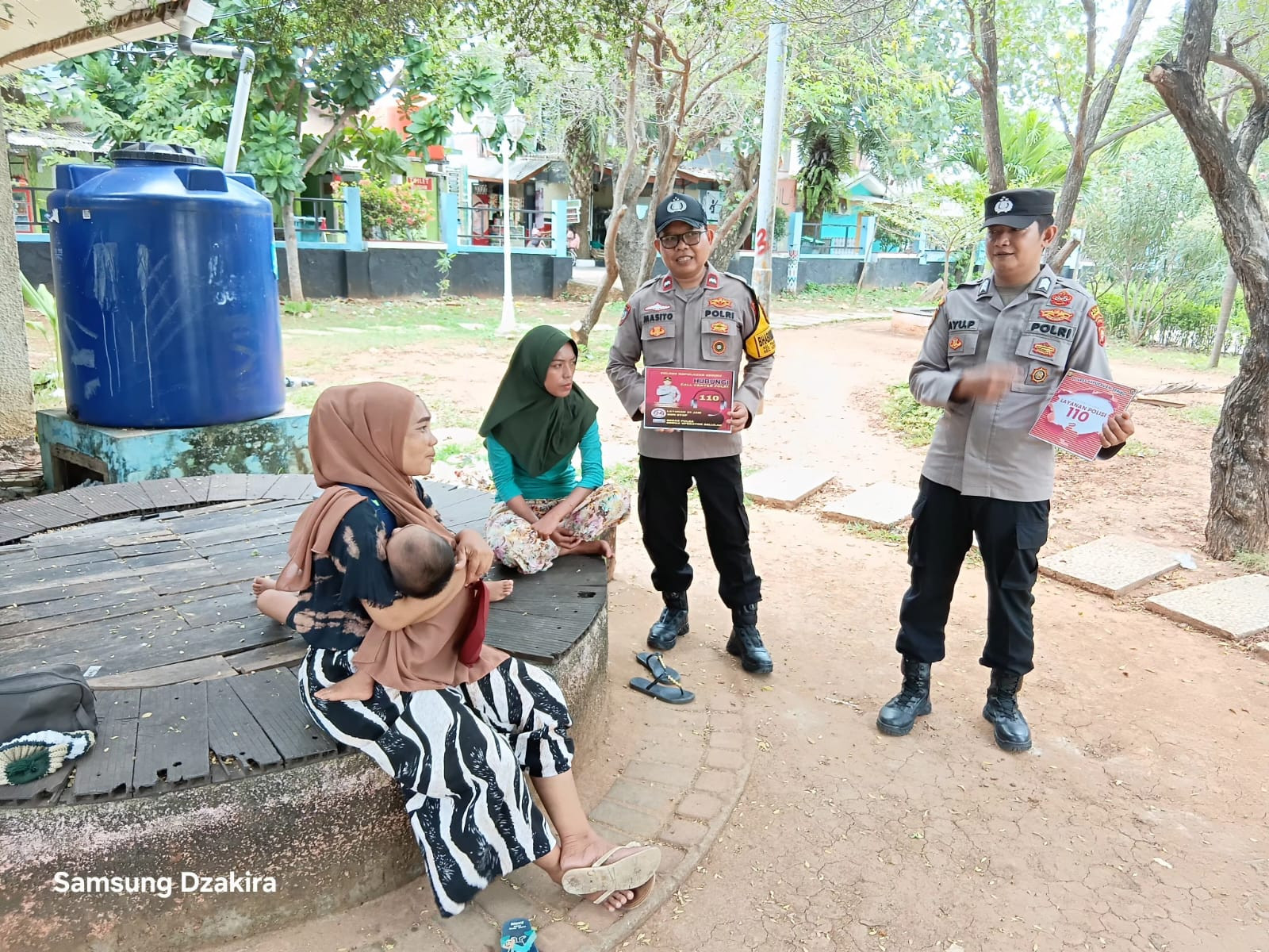 Polisi Sosialisasikan Layanan 110, Polsek Kepulauan Seribu Selatan Datangi Warga dan Ingatkan Waspada 3C