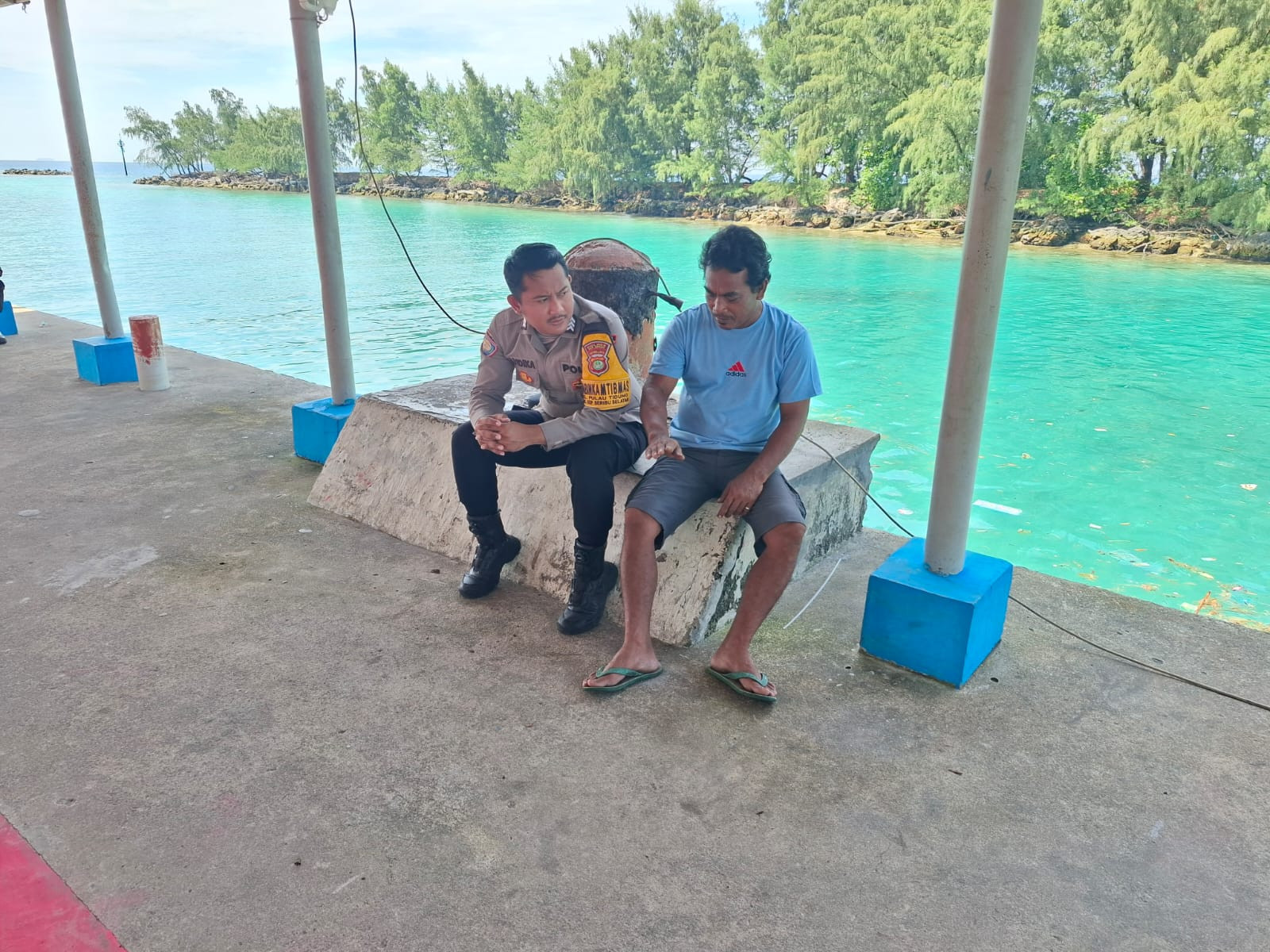 Bhabinkamtibmas Pulau Tidung Aktif Sambangi Warga, Sosialisasikan Layanan Polri 110