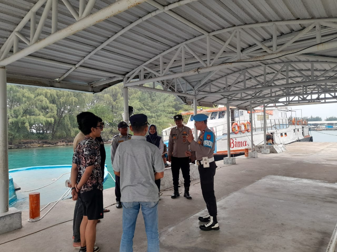 Polsek Kepulauan Seribu Selatan Himbau Wisatawan di Pulau Tidung Gunakan Layanan Call Center 110