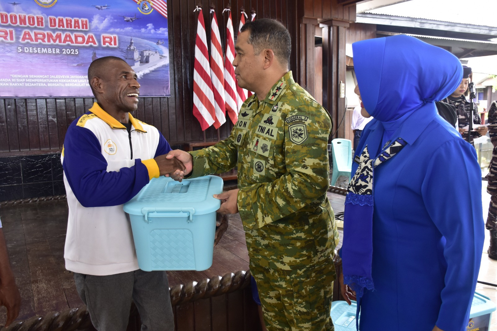 Bersama Untuk Kemanusiaan, Baksos dan Bakkes Kodaeral X Meriahkan Peringatan Hari Armada RI