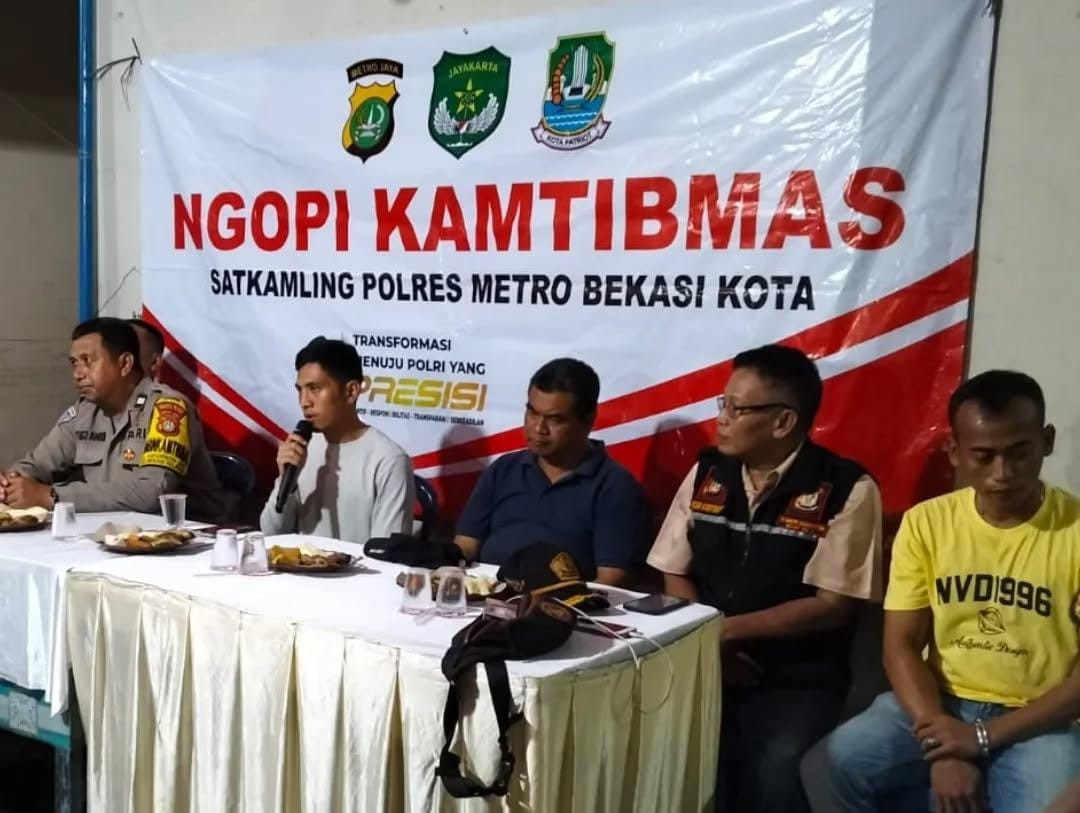 Ngopi Kamtibmas di Kayuringin Jaya, Polisi Serap Aspirasi Warga dan Ajak Jaga Lingkungan Aman