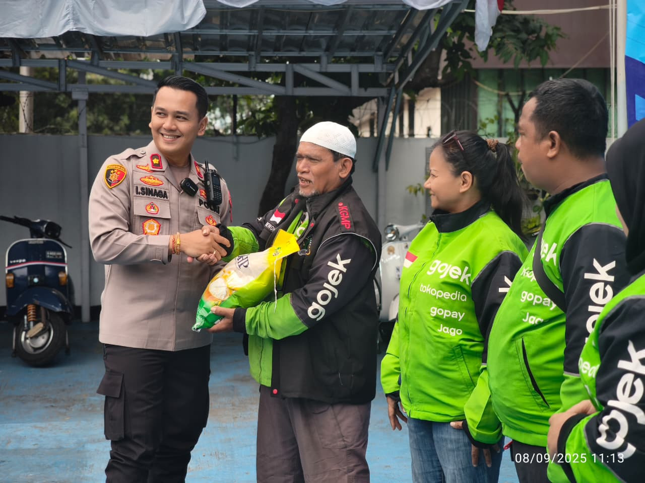 Polsek Pademangan Gelar Bakti Kesehatan dan Sosial untuk Komunitas Ojek Online