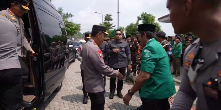 Kapolri Pimpin Apel Kebangsaan, Lepas Ribuan Kader Banser Amankan Nataru