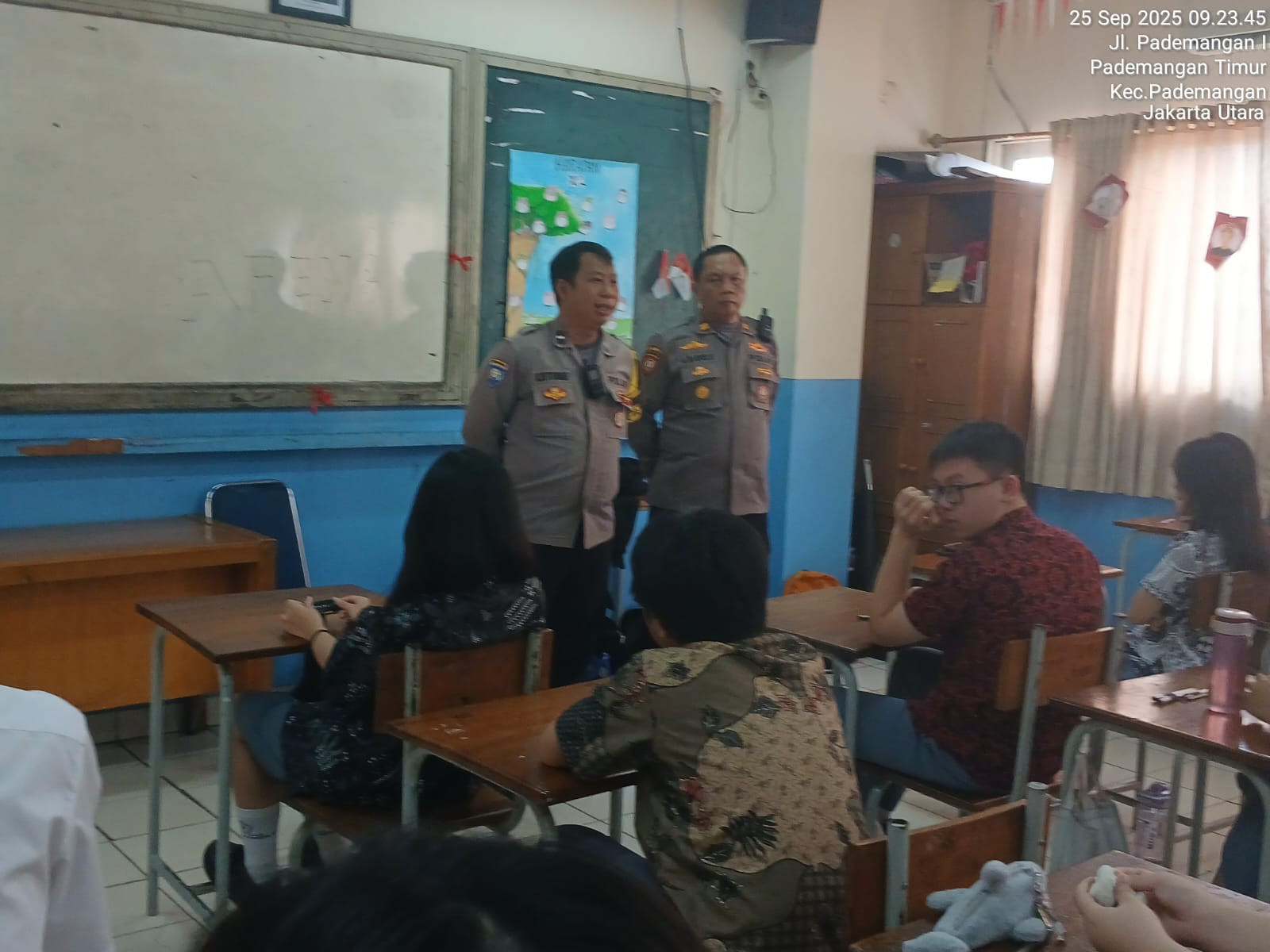 Polisi Sambangi SMA Maria Della Strada, Ajak Pelajar Jauhi Tawuran dan Narkoba