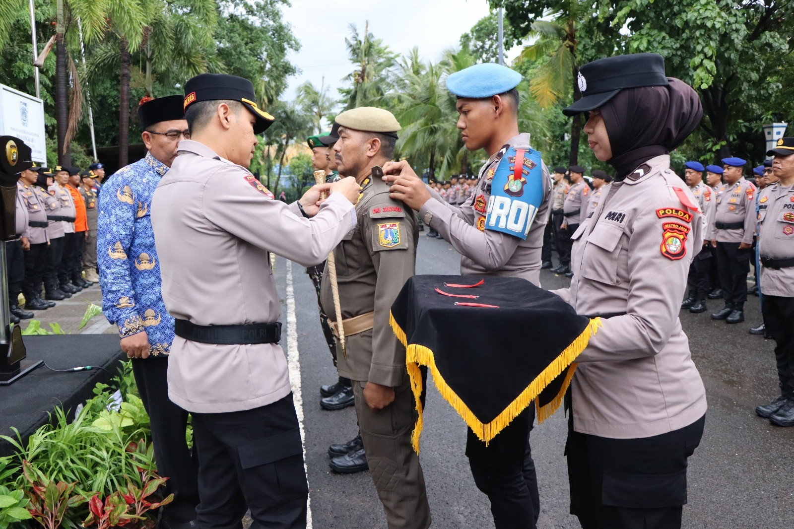 Apel Gelar Pasukan Operasi Lilin Jaya 2025 Digelar untuk Amankan Natal dan Tahun Baru di Kepulauan Seribu