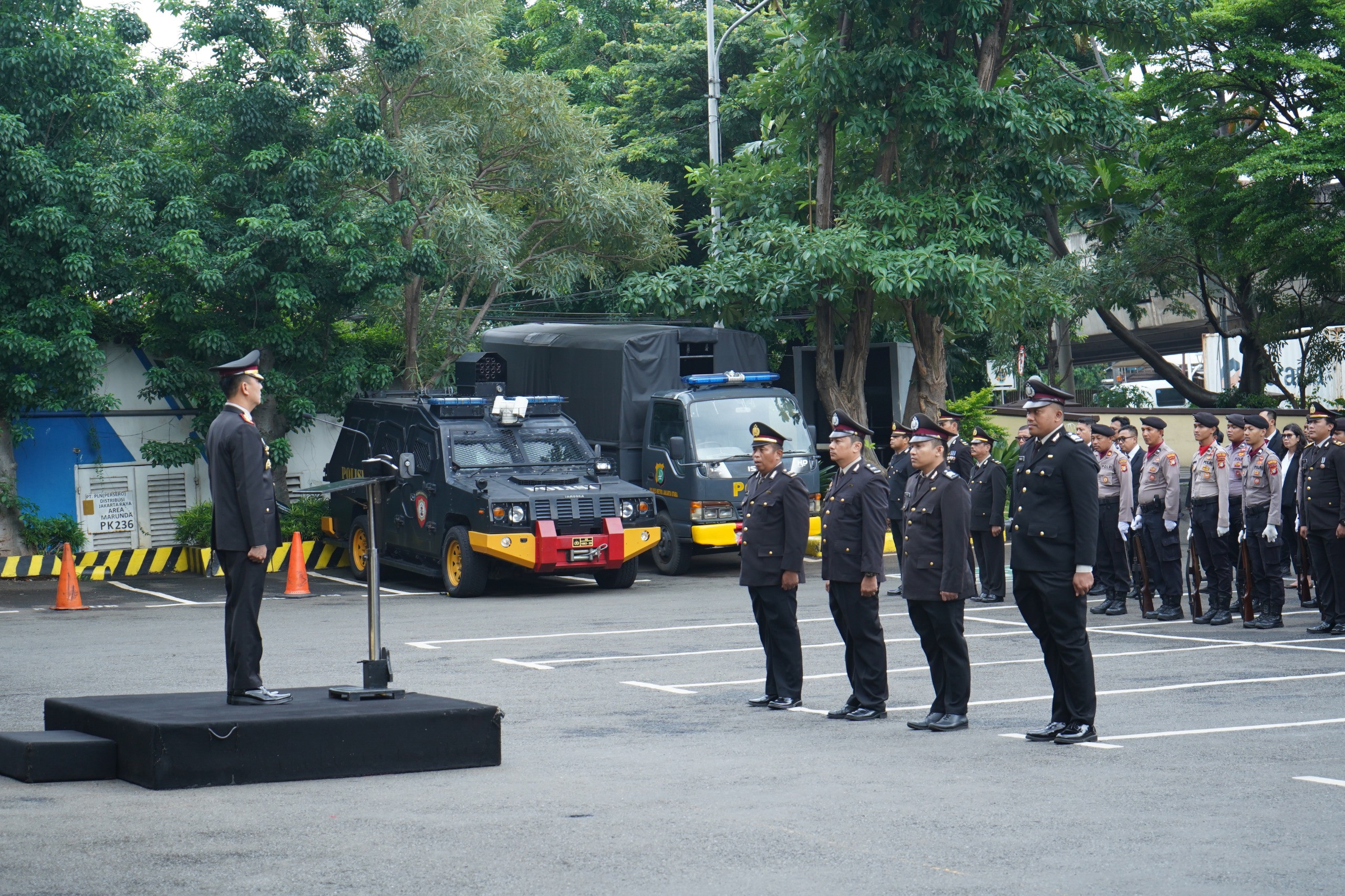 Wakapolres Metro Jakarta Utara Pimpin Penganugerahan Satyalancana Pengabdian