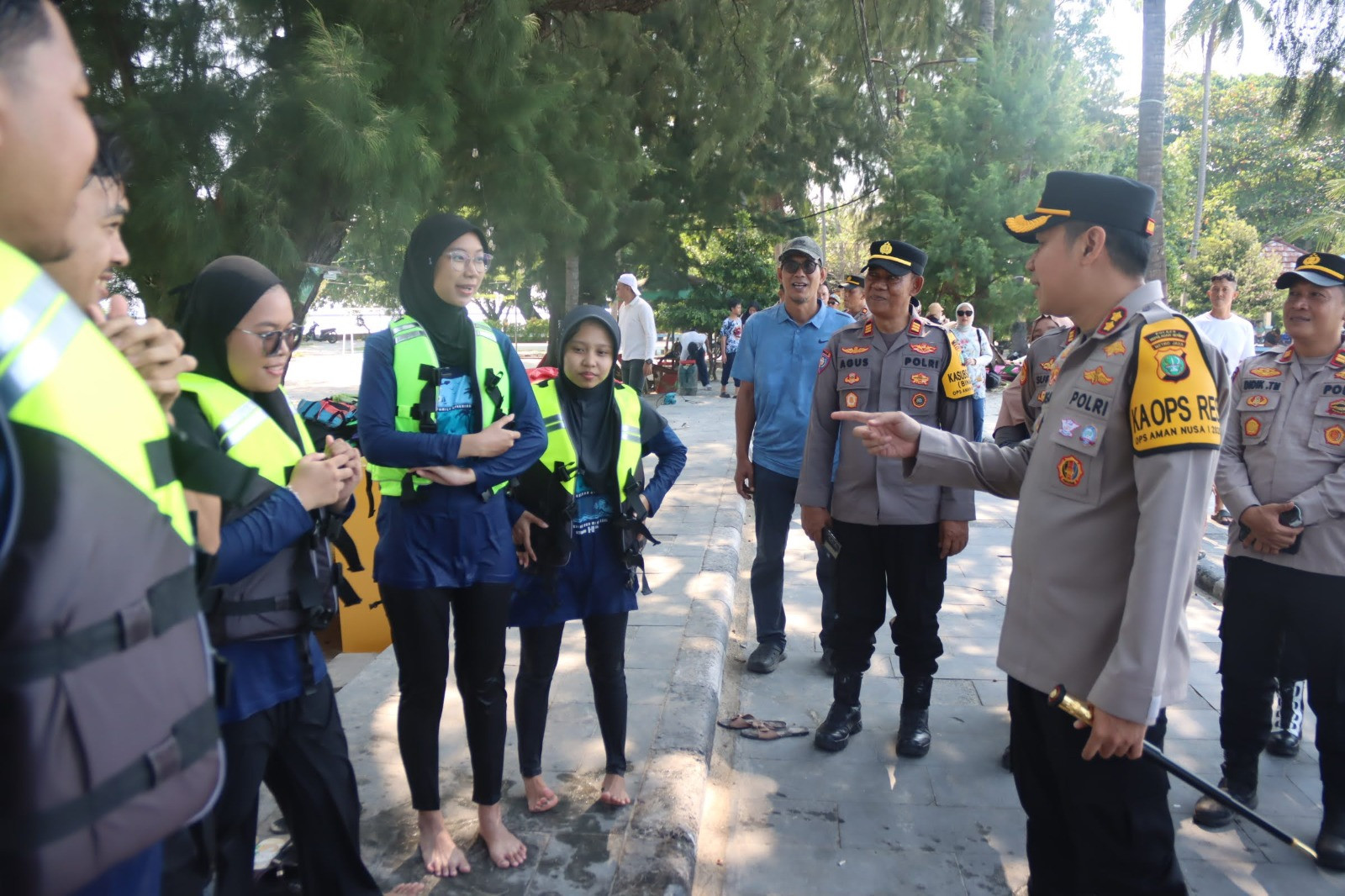 Kapolres Kepulauan Seribu Pantau Langsung Aktivitas Wisata, Imbau Wisatawan Utamakan Keselamatan