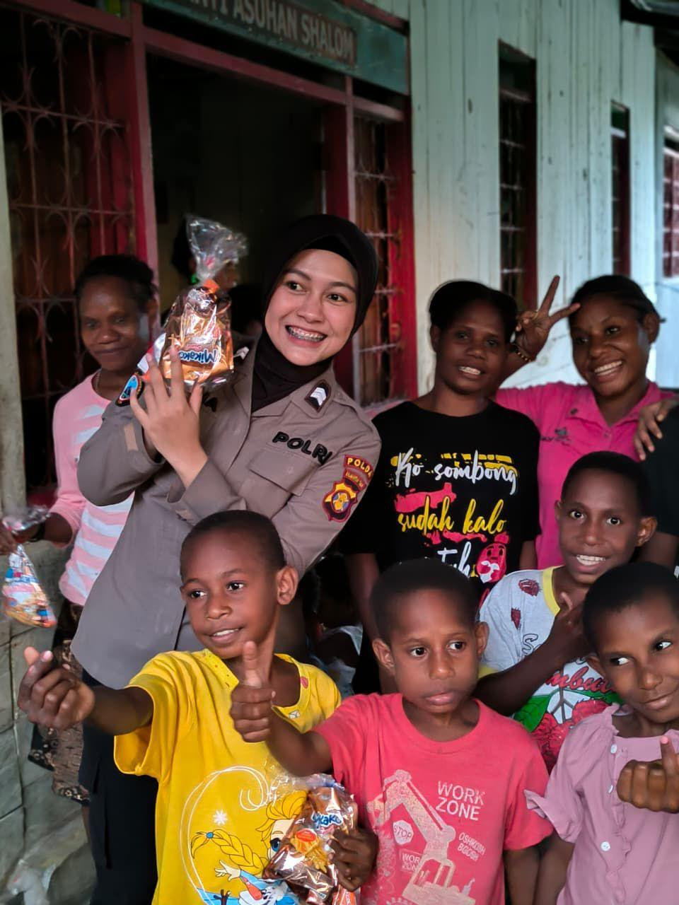 Tawa Anak-Anak Papua Sambut Kehadiran Satgas Damai Cartenz, Hangatkan Panti Asuhan di Keerom