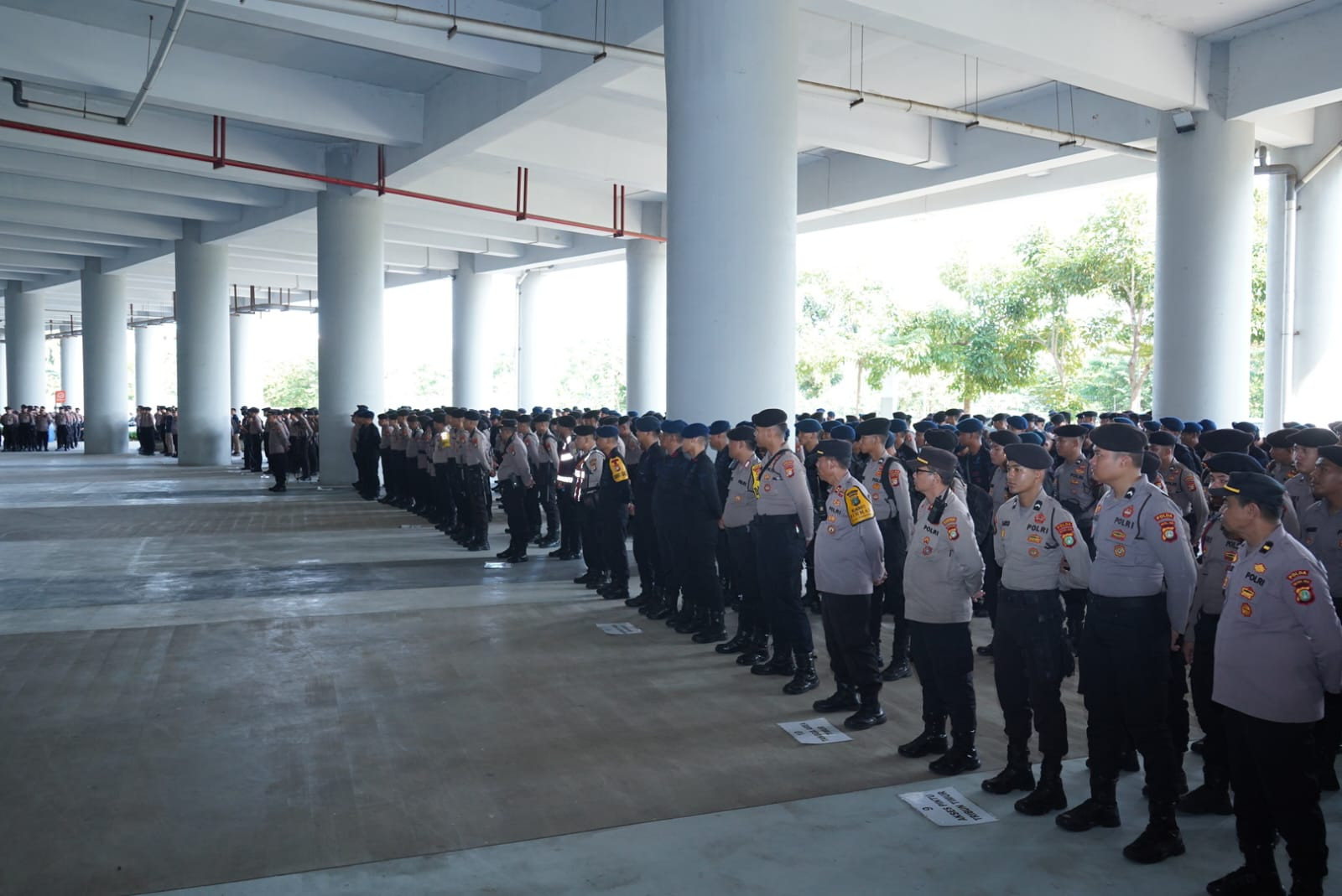 Polisi Gelar Apel Pengamanan Persija vs Dewa United di JIS, 985 Personel Dikerahkan